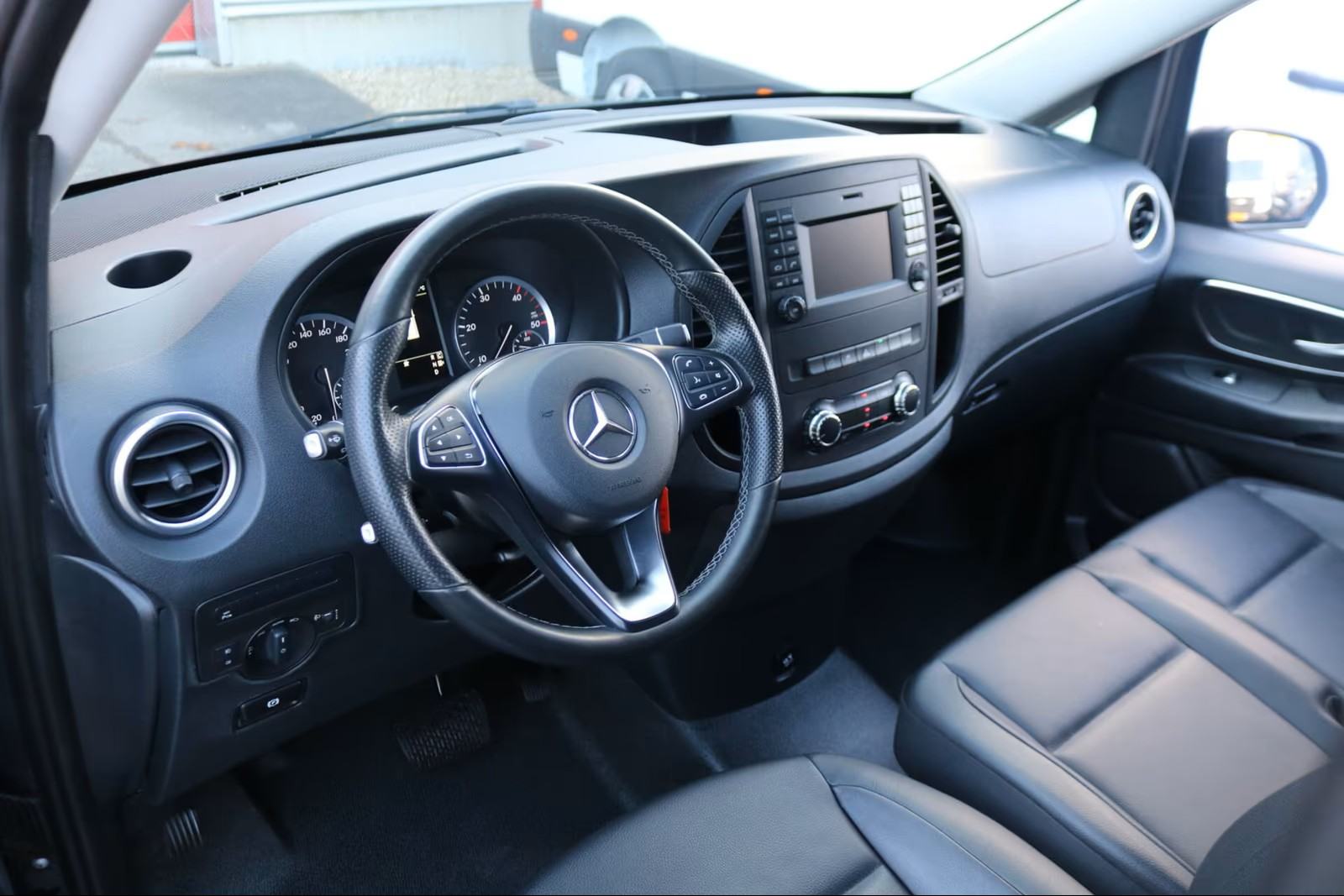 Mercedes-Benz Vito POGREBNO VOZILO, fotografija 14