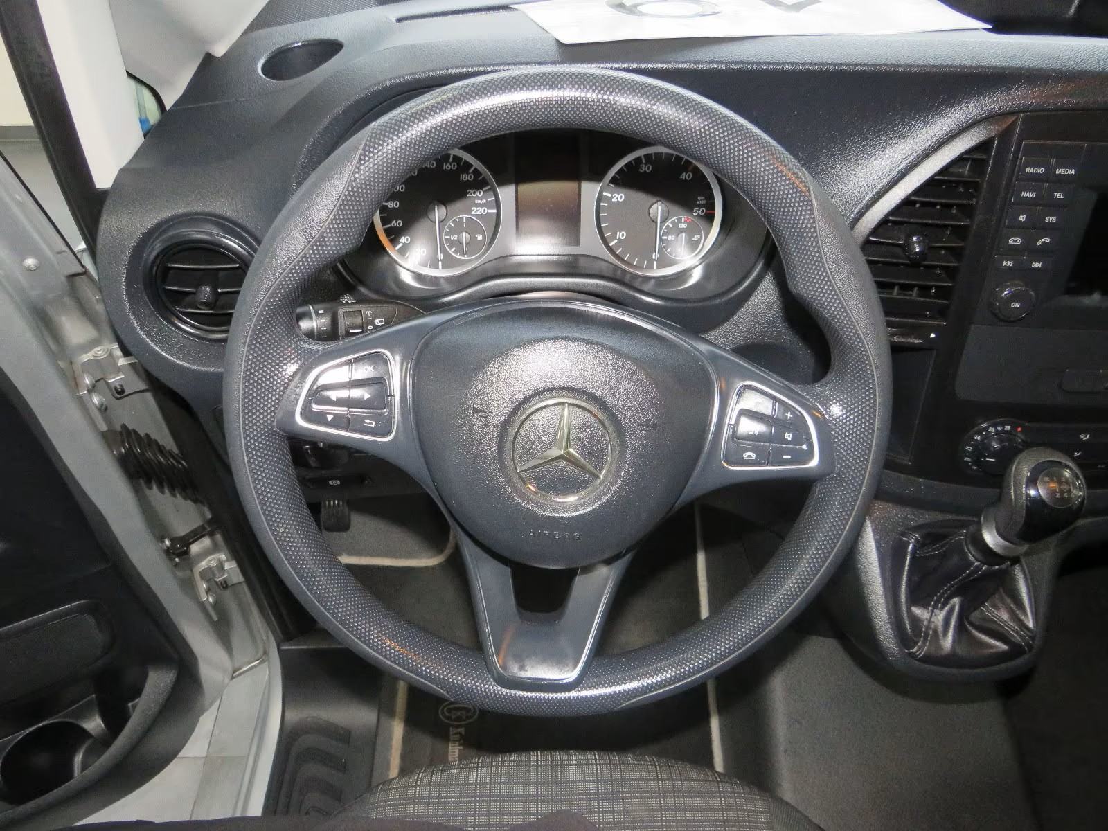 Mercedes-Benz Vito POGREBNO VOZILO, fotografija 11