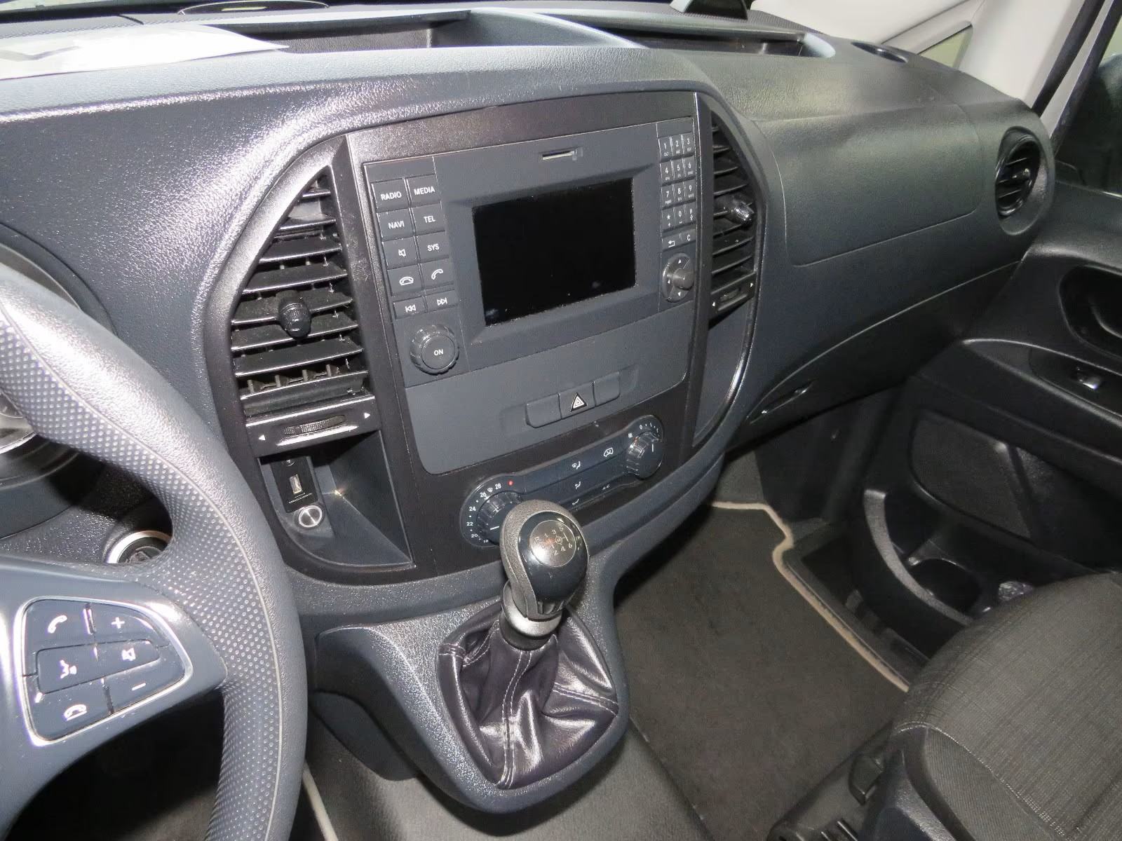 Mercedes-Benz Vito POGREBNO VOZILO, fotografija 12