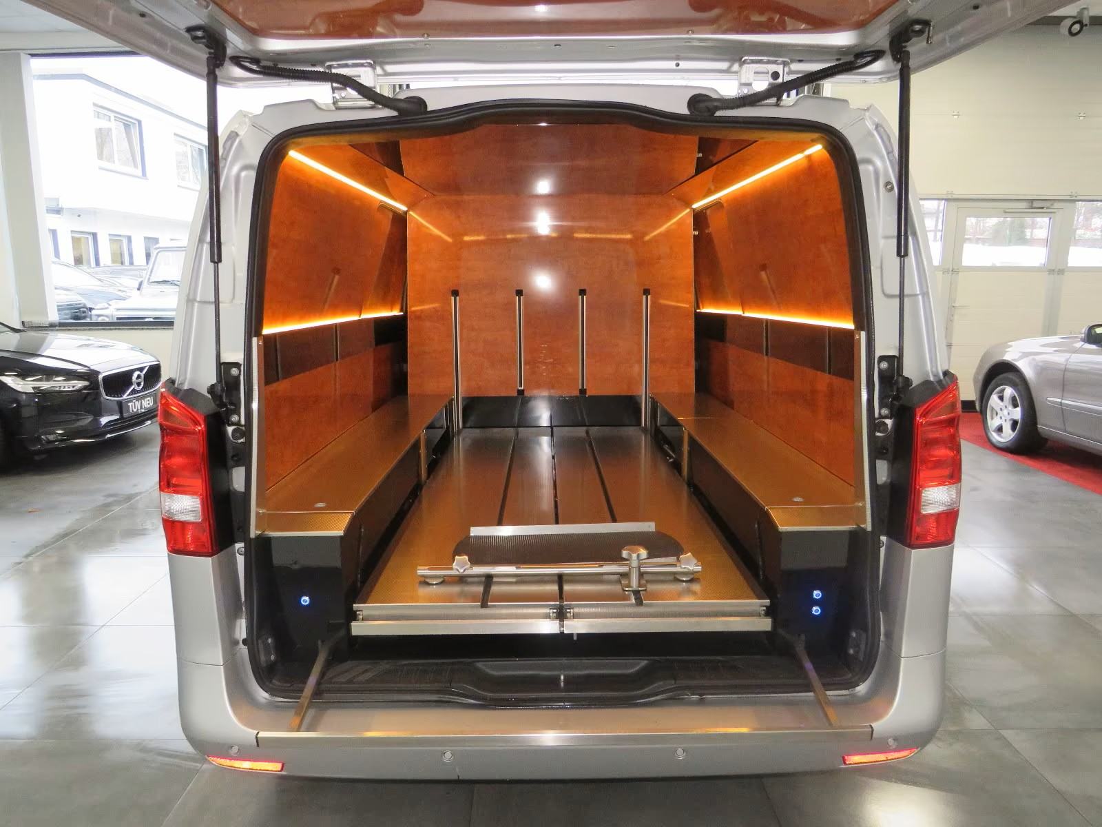 Mercedes-Benz Vito POGREBNO VOZILO, fotografija 18