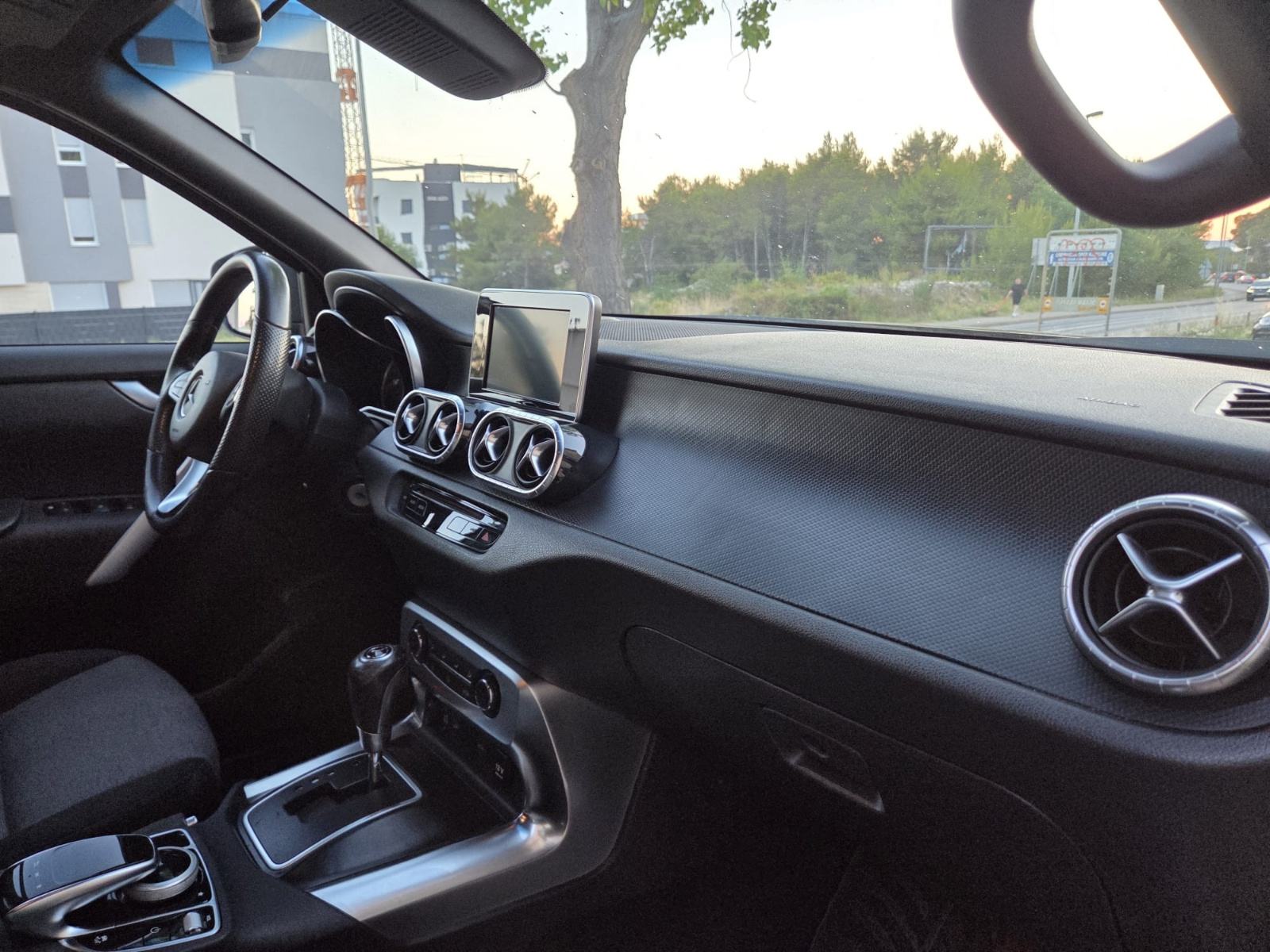 Mercedes-Benz X-klasa 2.5, fotografija 15