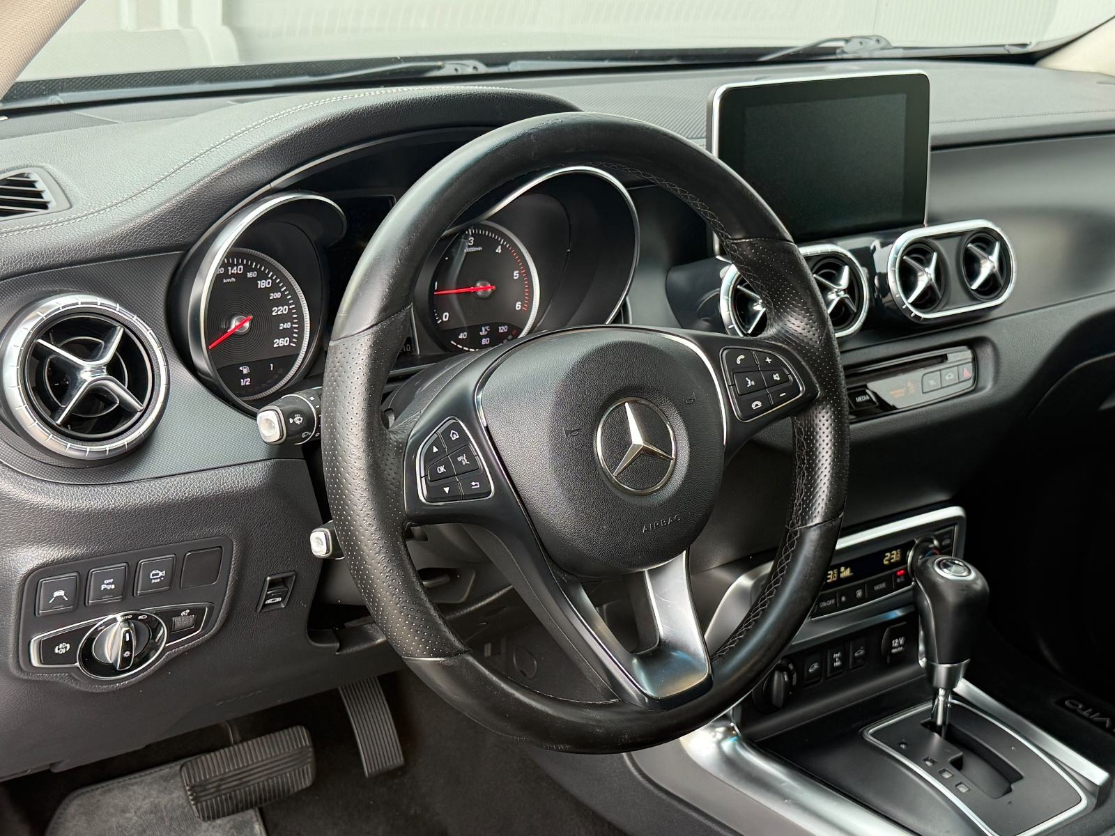 Mercedes-Benz X-klasa X 250 automatik, fotografija 14