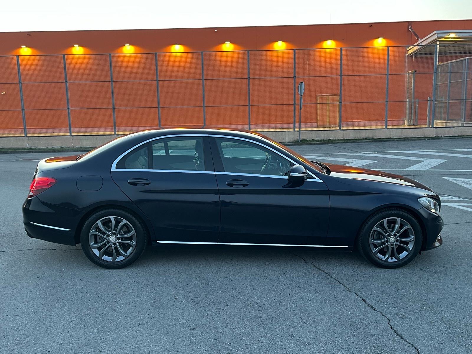 Mercedes C180d Avantgarde Odlično stanje *zamjena*, fotografija 12
