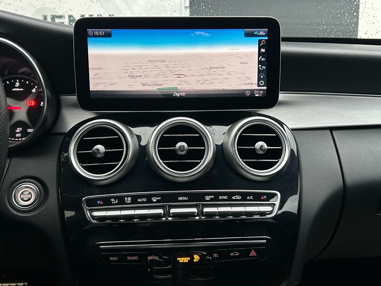 MERCEDES C 200 Cdi 2019g NOVI MODEL //AMG PAKET// TOP STANJE, fotografija 18
