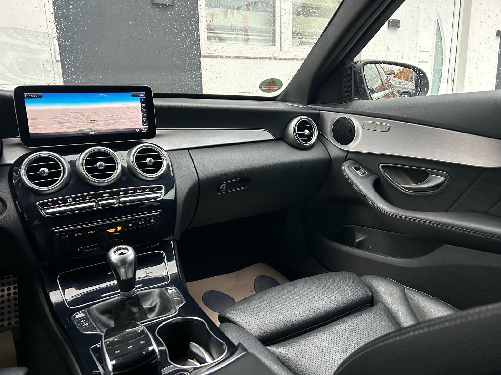 MERCEDES C 200 Cdi 2019g NOVI MODEL //AMG PAKET// TOP STANJE, fotografija 20