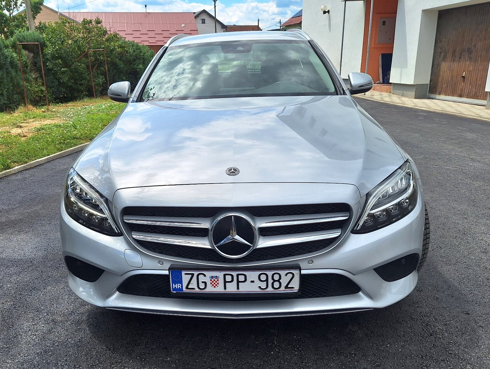 BEZ JAMSTVA 14490, Mercedes C-200 D,garanc 1g,reg+kasko 1g,servis, pogled izvana - slika 2