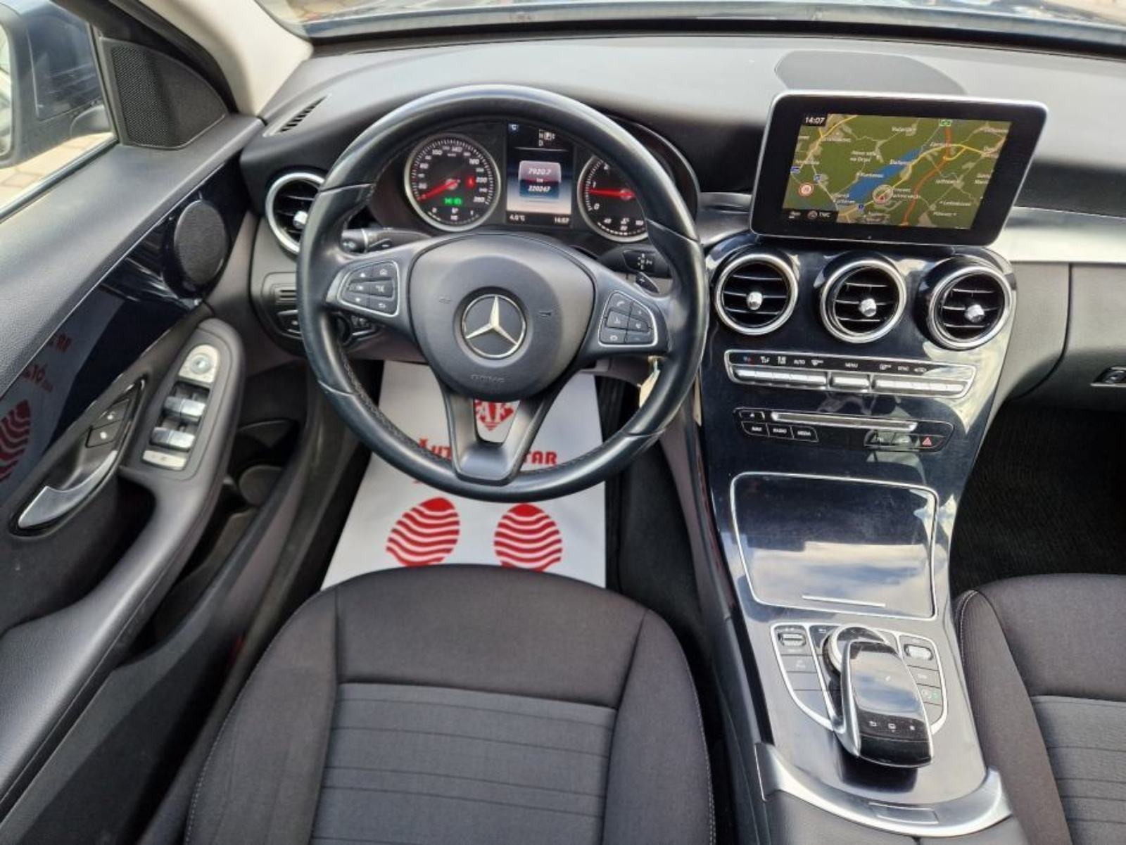 Mercedes C 220 CDI 2014.,AUTOMATIK, NAVI, PARK SENZ.,ALU 17, SERVIS, fotografija 8