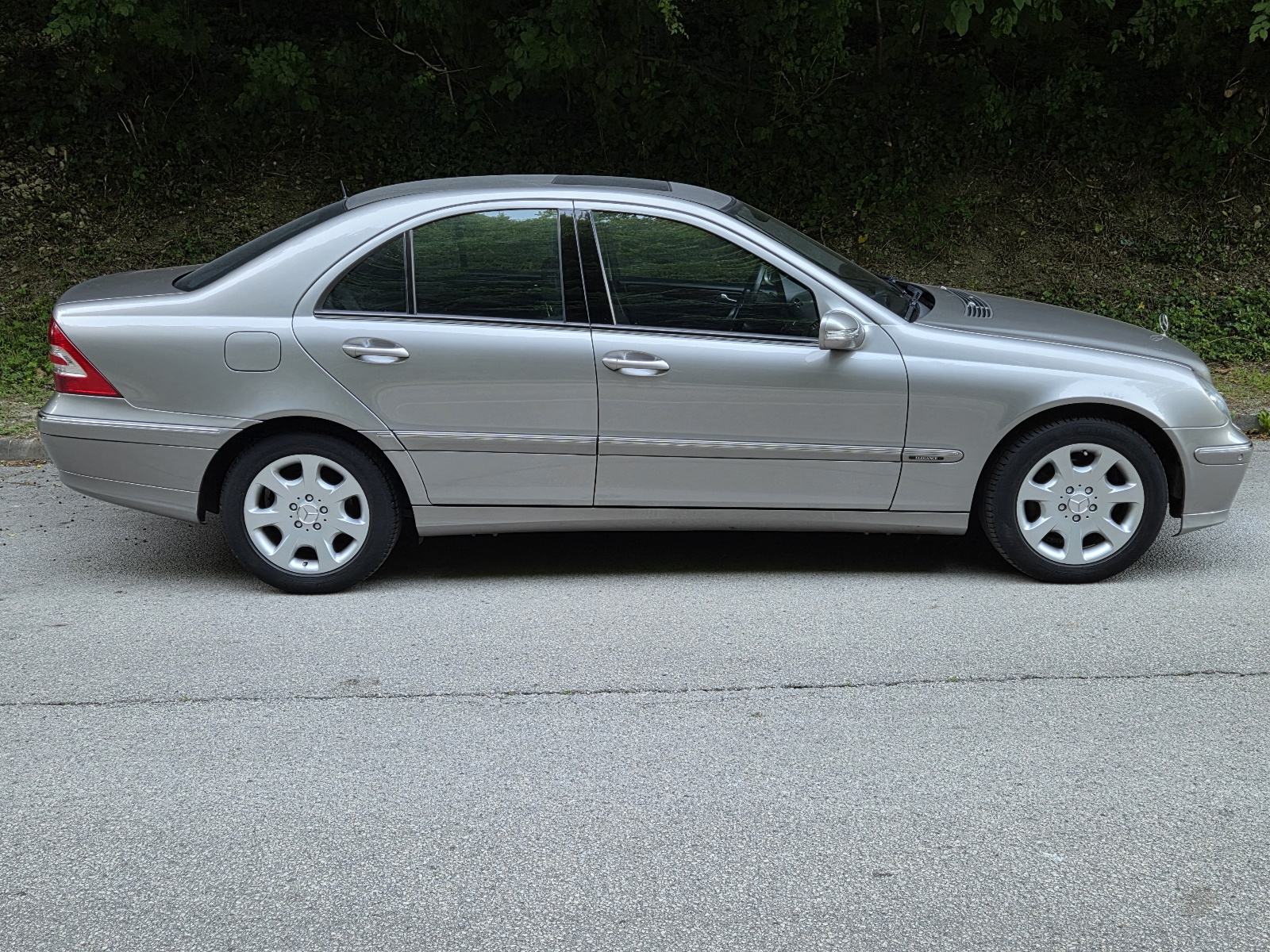 MERCEDES C 220 cdi FACELIFT AUTOMATIK ELEGANCE PANORAMA XENON, fotografija 4