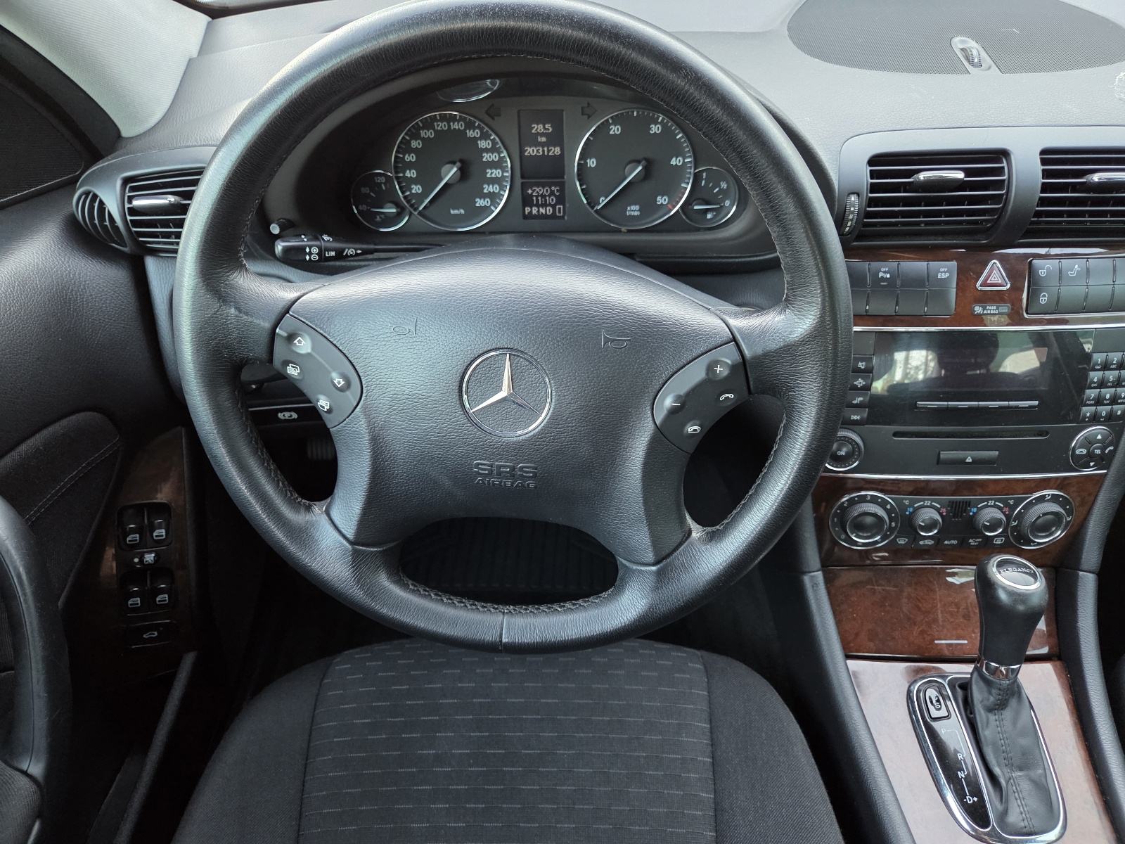 MERCEDES C 220 cdi FACELIFT AUTOMATIK ELEGANCE PANORAMA XENON, fotografija 9