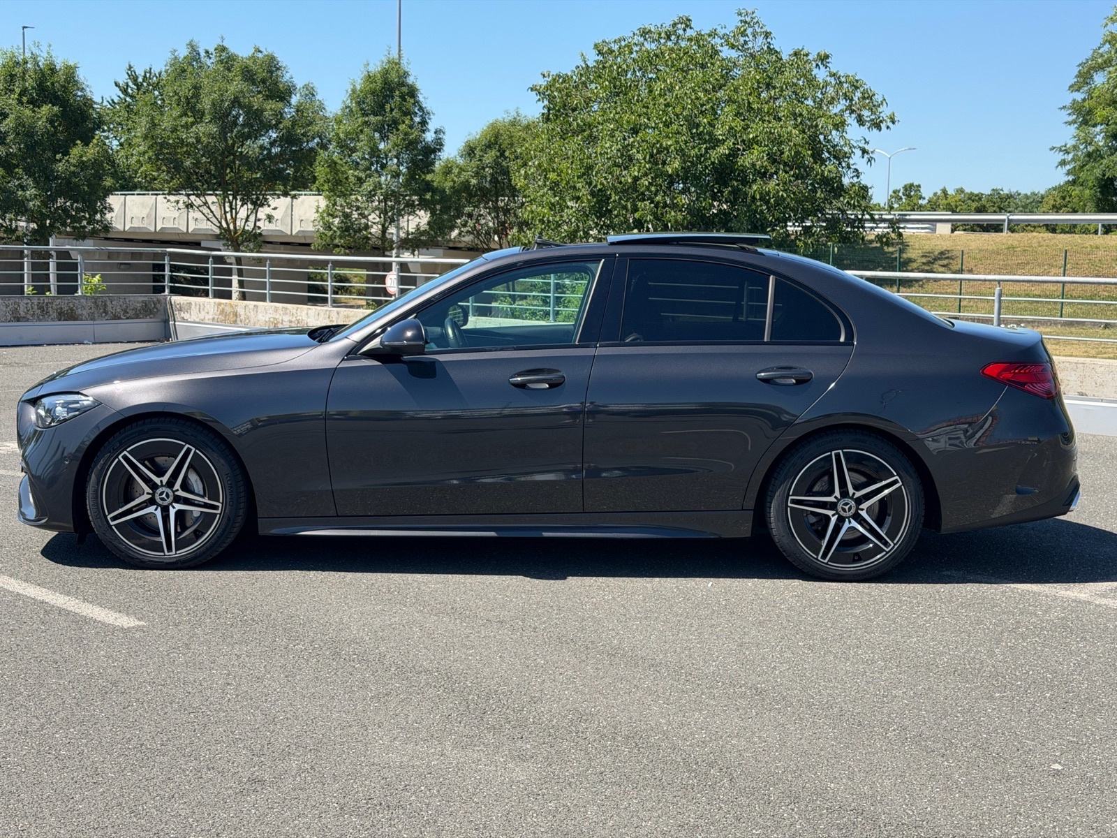 Mercedes C 220d – AMG Line + Night – Panorama, fotografija 7