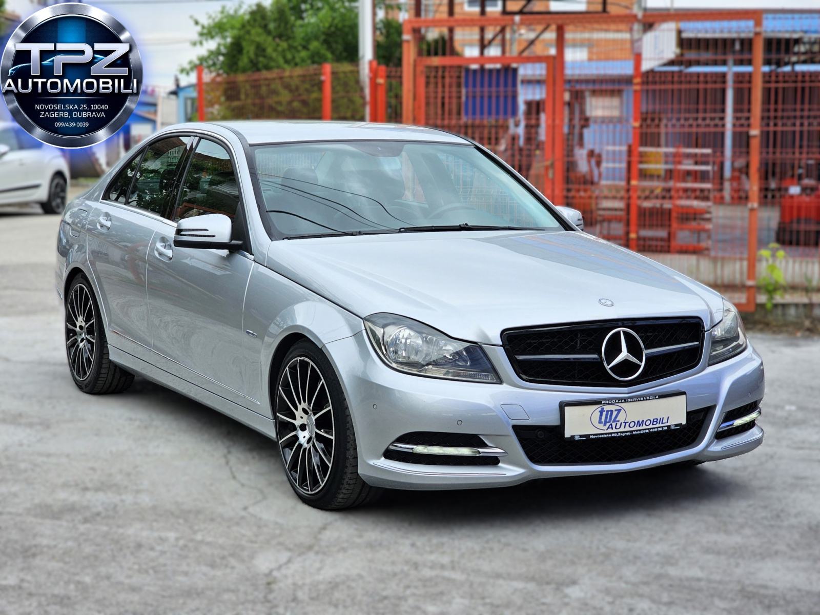 MERCEDES*C KLASA*2012.G*FACELIFT*2.2 D*AVANTGARDE*KOŽA*NAVI*9900E, fotografija 4