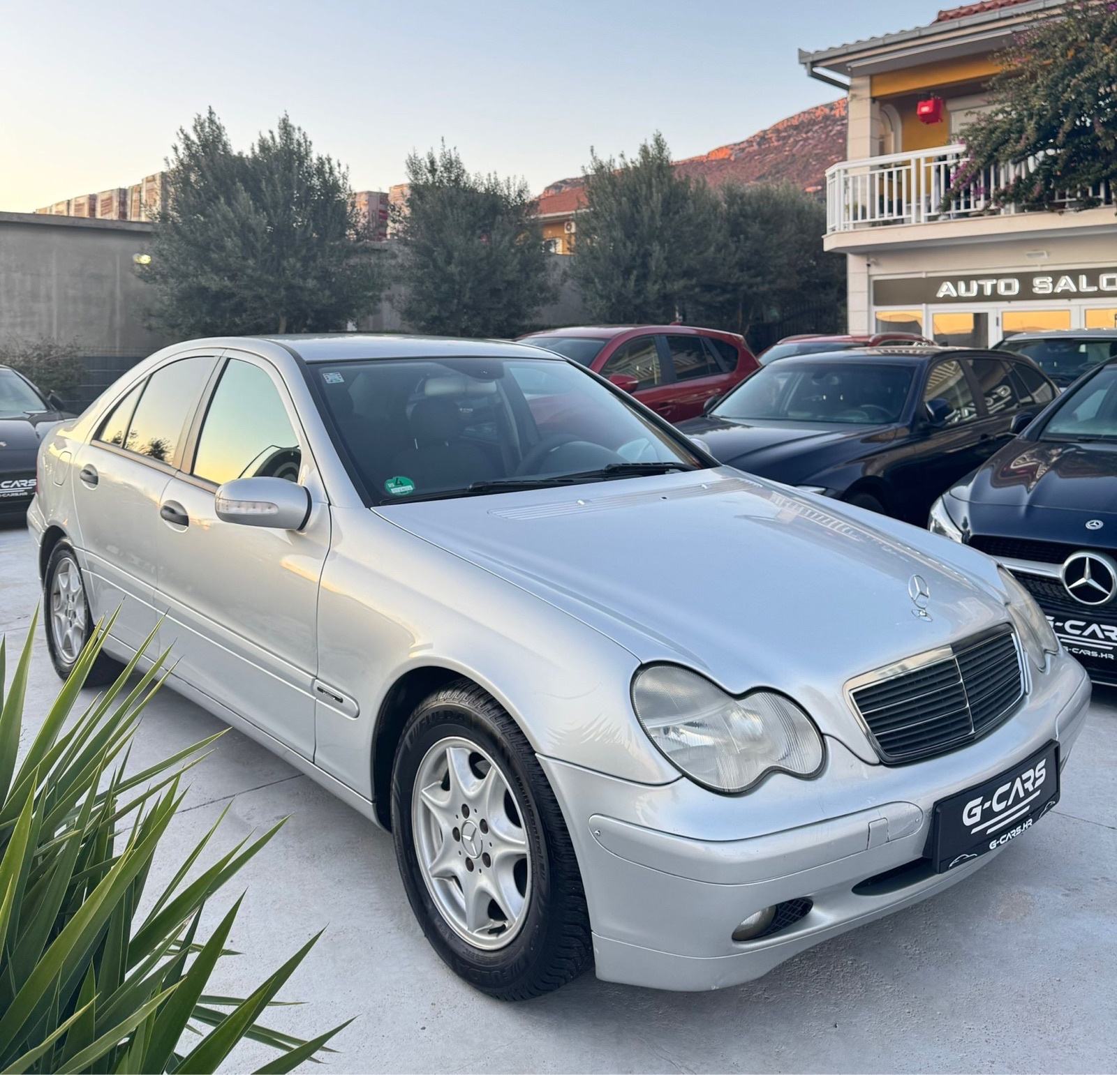 Mercedes C-klasa 220 CDI —Mod 2004—REG.GOD.DANA—NAVI—KAMERA—TOP STANJE, fotografija 10