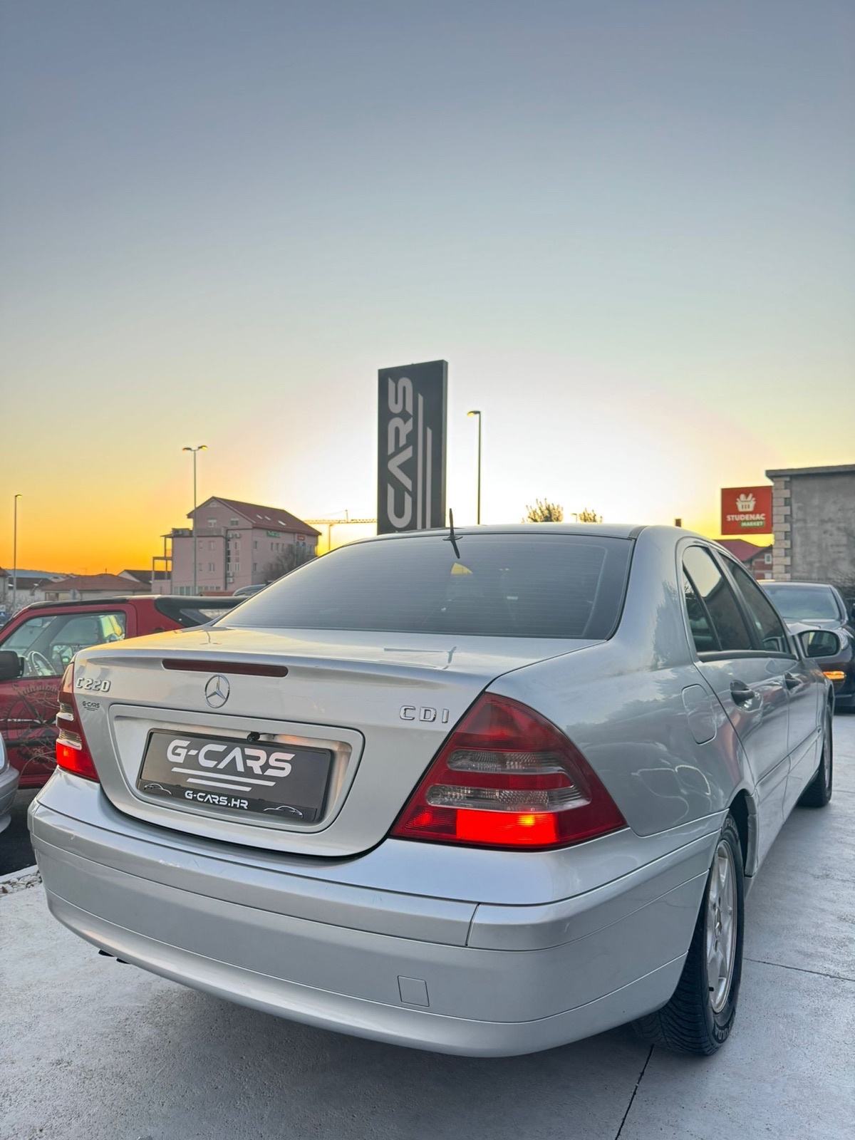Mercedes C-klasa 220 CDI —Mod 2004—REG.GOD.DANA—NAVI—KAMERA—TOP STANJE, fotografija 7