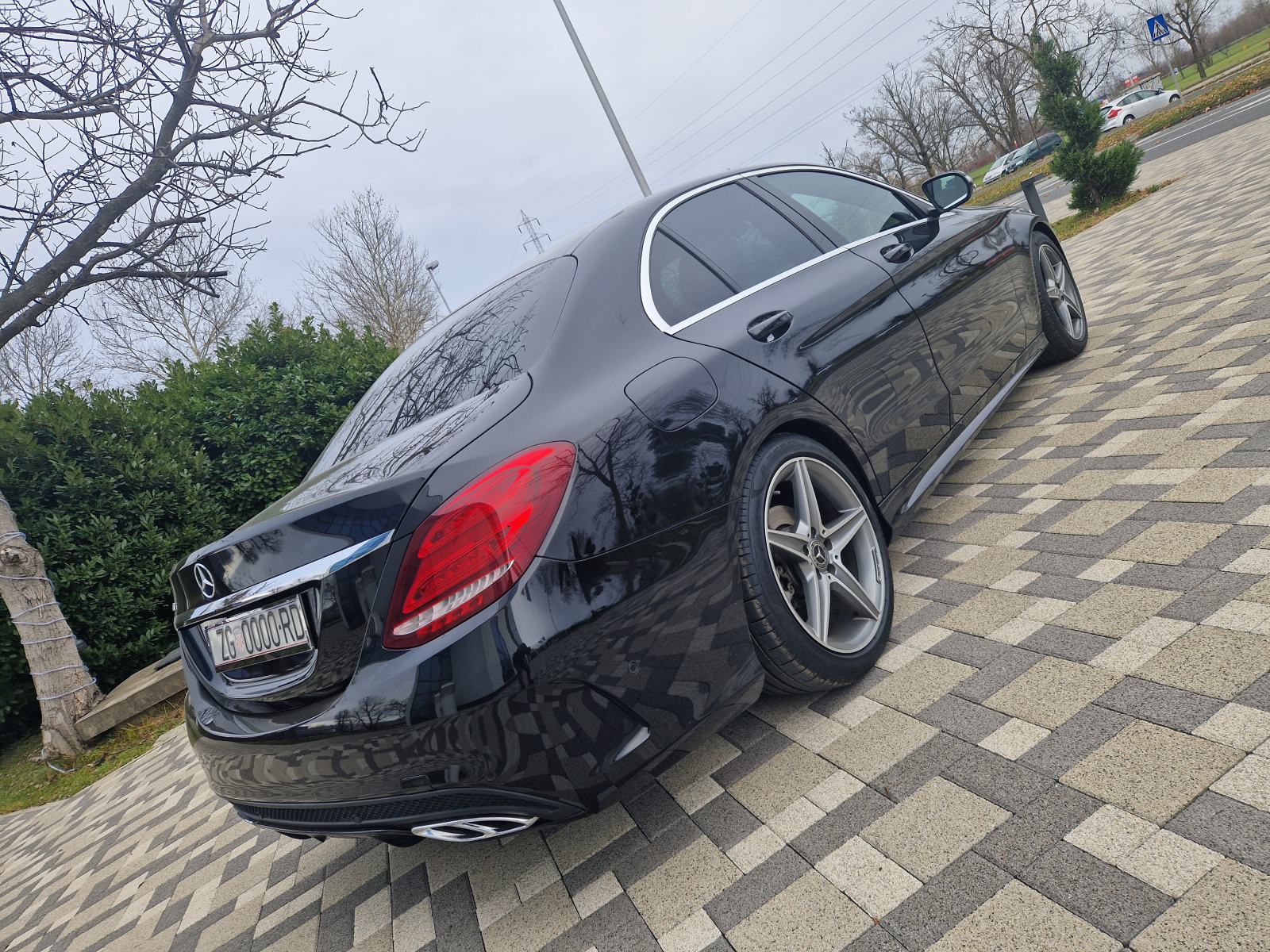 Mercedes-C-klasa 220AMG/Line,Alu18,Navigacija,Koza,Bi-Xenon Kredit-Zam, pogled izvana - slika 4