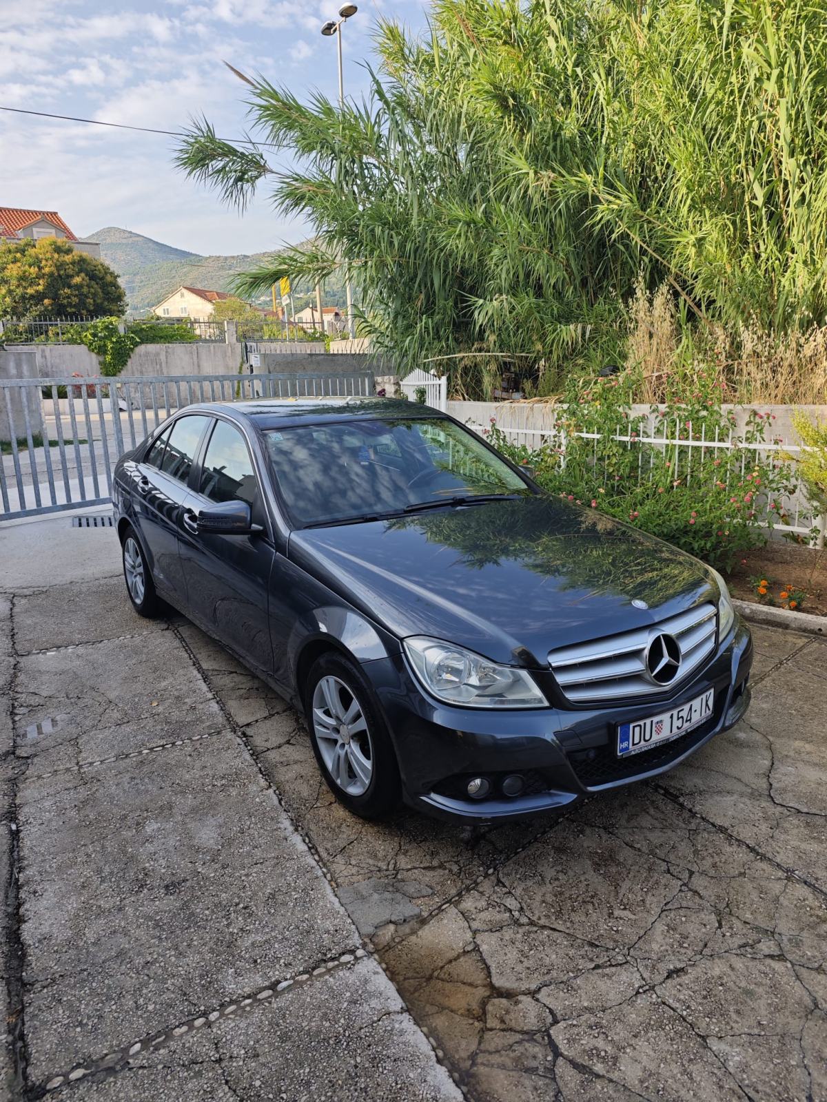 Mercedes C-klasa CDI, fotografija 2