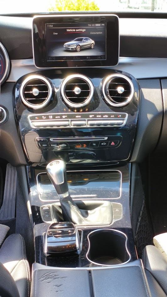 Mercedes C180 (175.000 km, reg. do 7.2027., 2015. godište), fotografija 11
