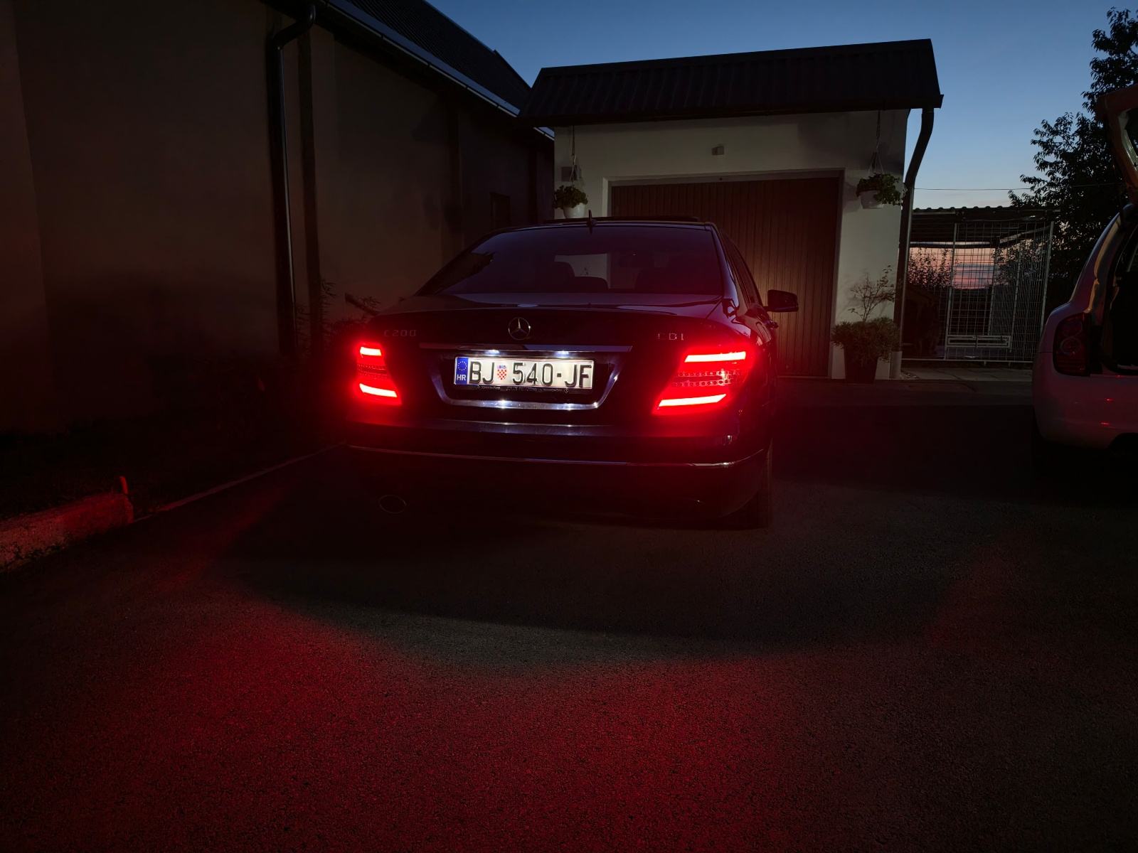 Mercedes-Benz C200 CDI 2.2 | Elegance | Blind Spot | Lane Assist, fotografija 17