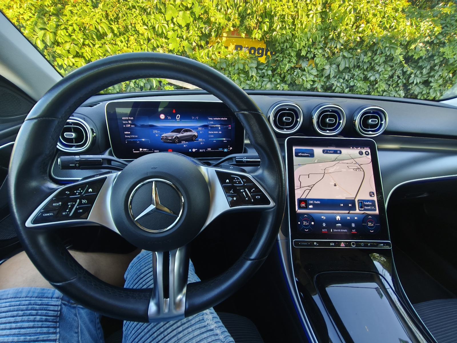 Mercedes C200d Avantgarde (2023) – Reg. 1 god. / Nove gume, fotografija 8