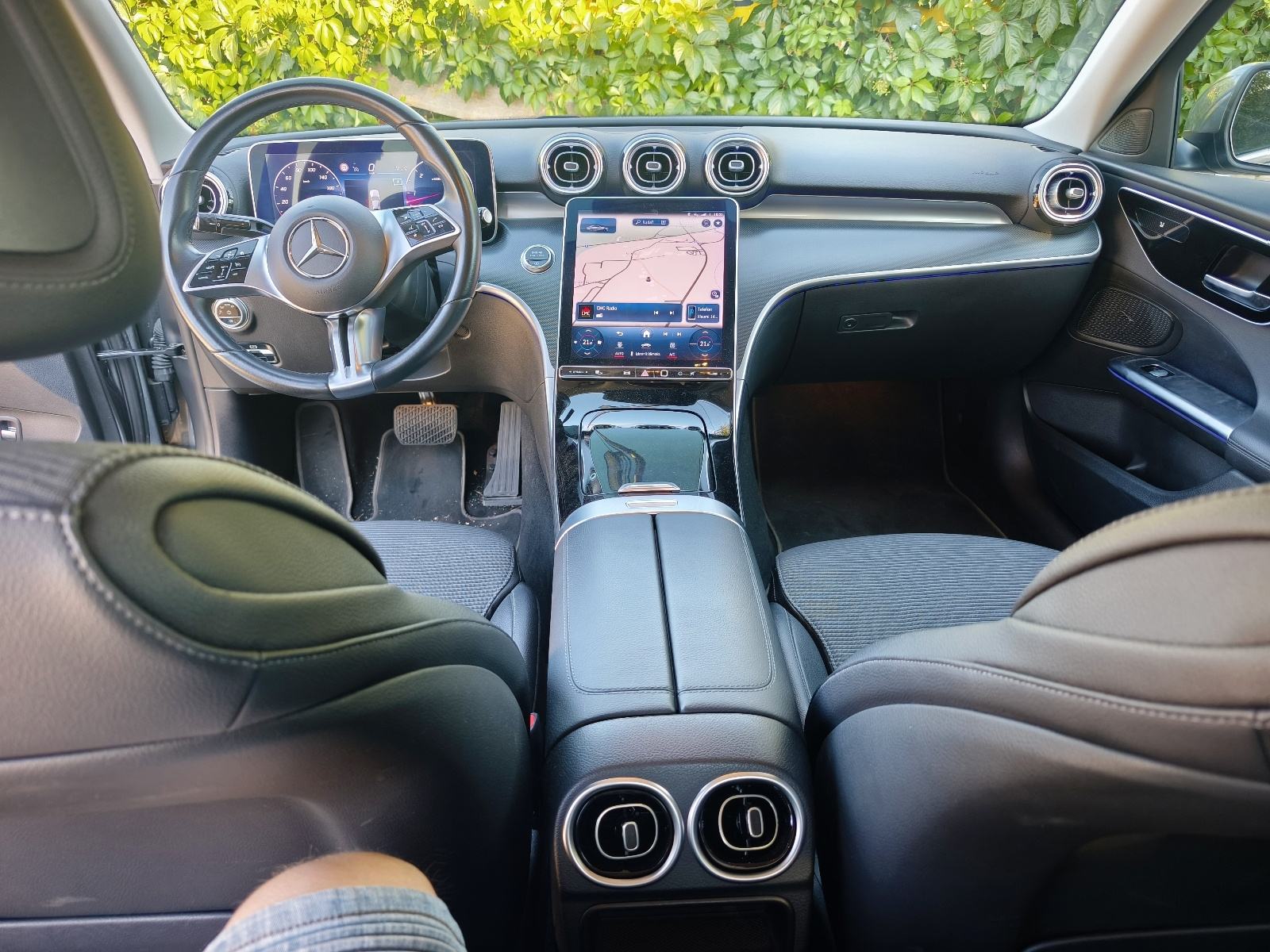 Mercedes C200d Avantgarde (2023) – Reg. 1 god. / Nove gume, fotografija 7