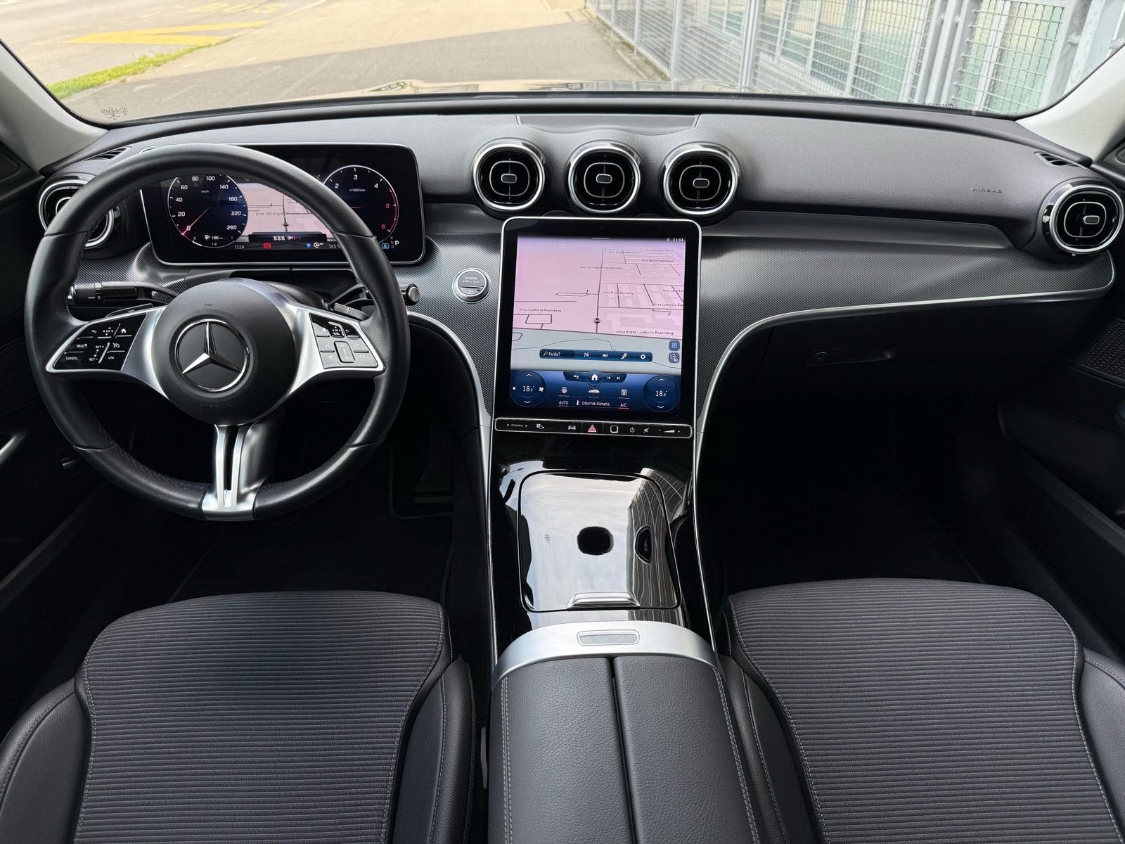 Mercedes C220D AUTOMATIK °WIDESCREEN°KOŽA°KAMERA°LEASING BEZ UČEŠĆA, fotografija 12