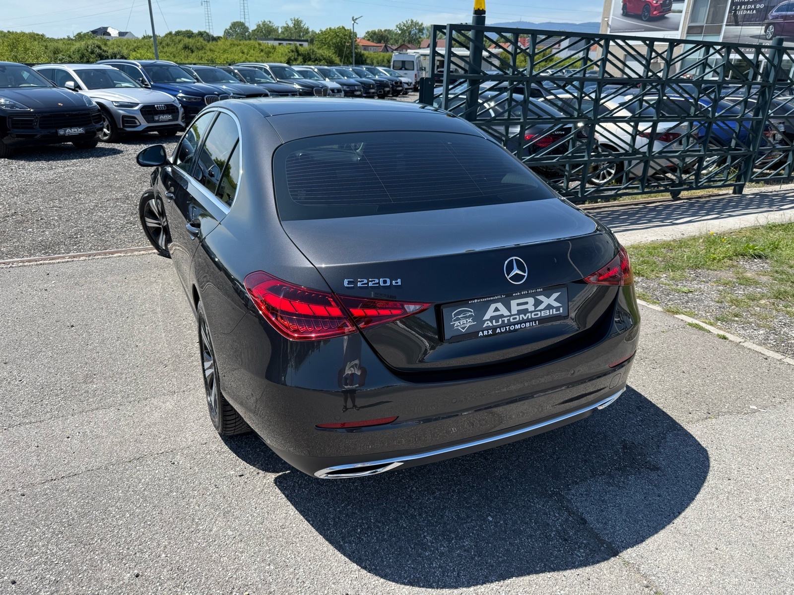 Mercedes C220D AUTOMATIK °WIDESCREEN°KOŽA°KAMERA°LEASING BEZ UČEŠĆA, fotografija 10