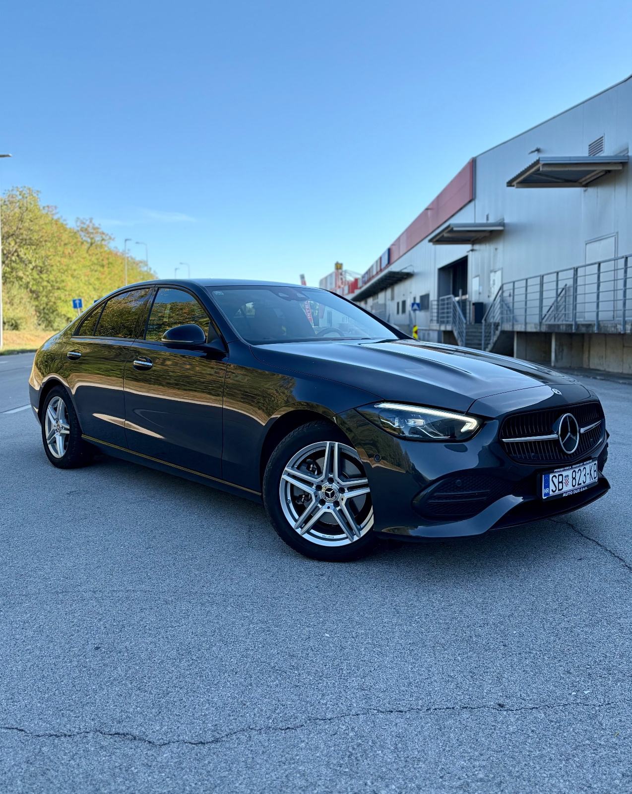 MERCEDES C220D AVANGARDE PREMIUM PLUS|HEAD-UP|KOŽA|KAMERA|RADAR, fotografija 1