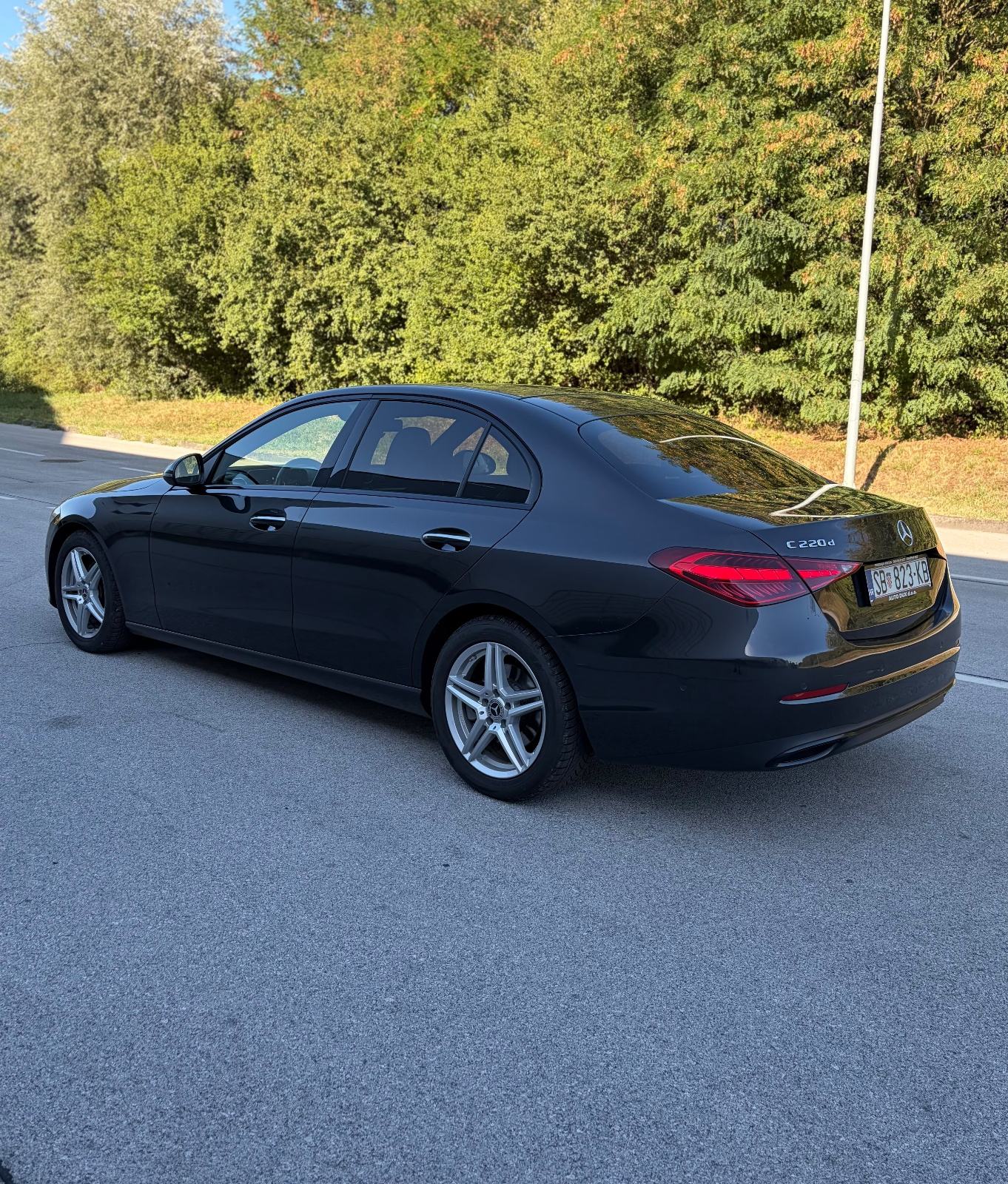 MERCEDES C220D AVANGARDE PREMIUM PLUS|HEAD-UP|KOŽA|KAMERA|RADAR, fotografija 6