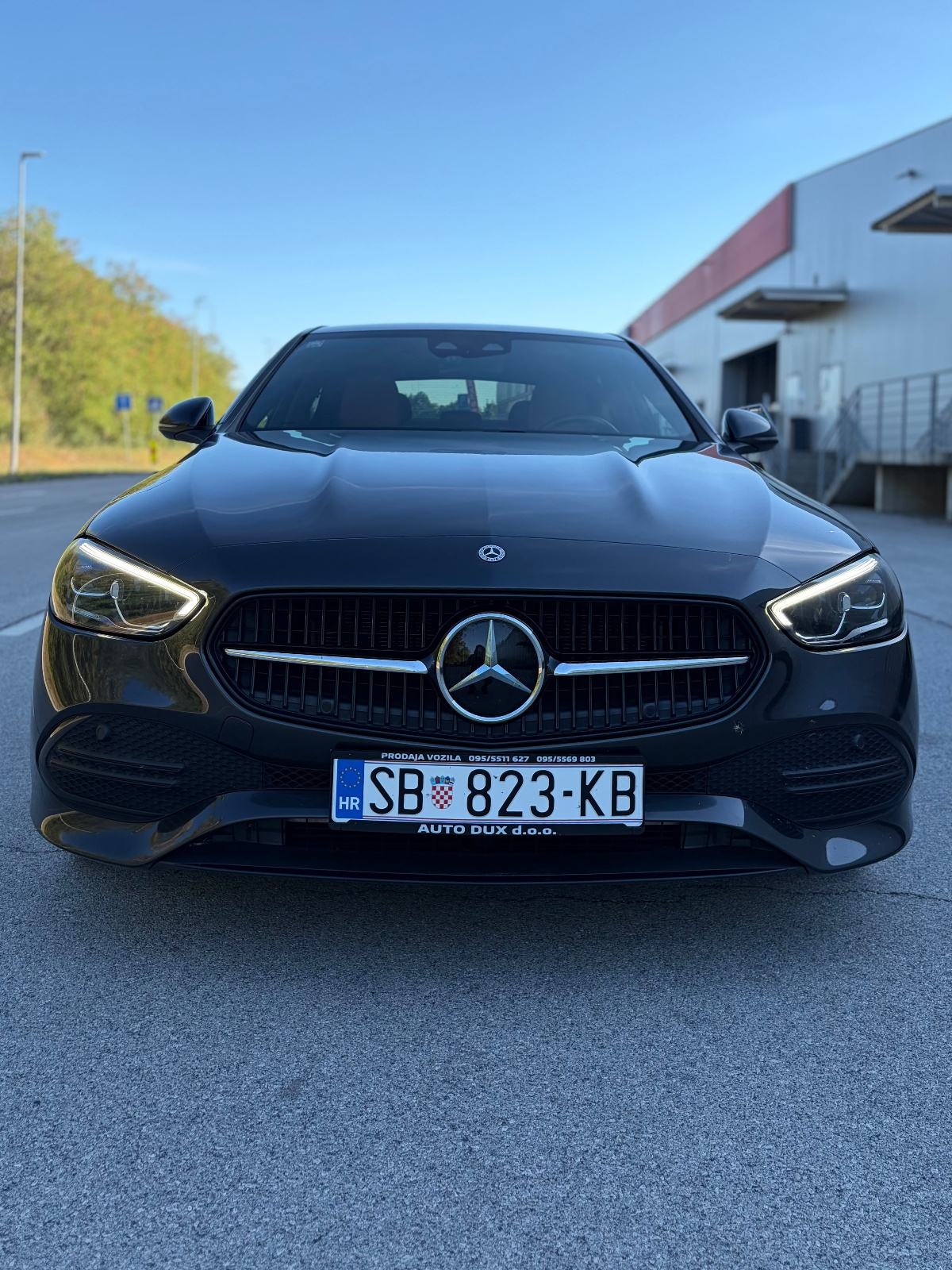 MERCEDES C220D AVANGARDE PREMIUM PLUS|HEAD-UP|KOŽA|KAMERA|RADAR, fotografija 2