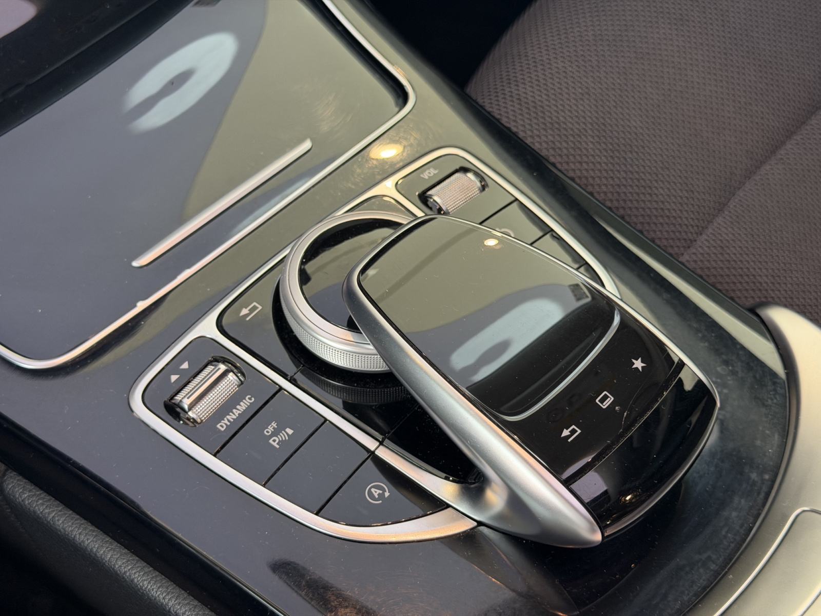 Mercedes C220d Avantgarde Aut. - LED, koža, panorama, reg. 02/2027, fotografija 15