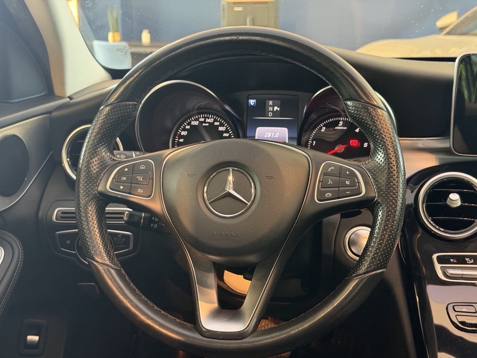 Mercedes C220d Avantgarde Aut. - LED, koža, panorama, reg. 02/2027, fotografija 12