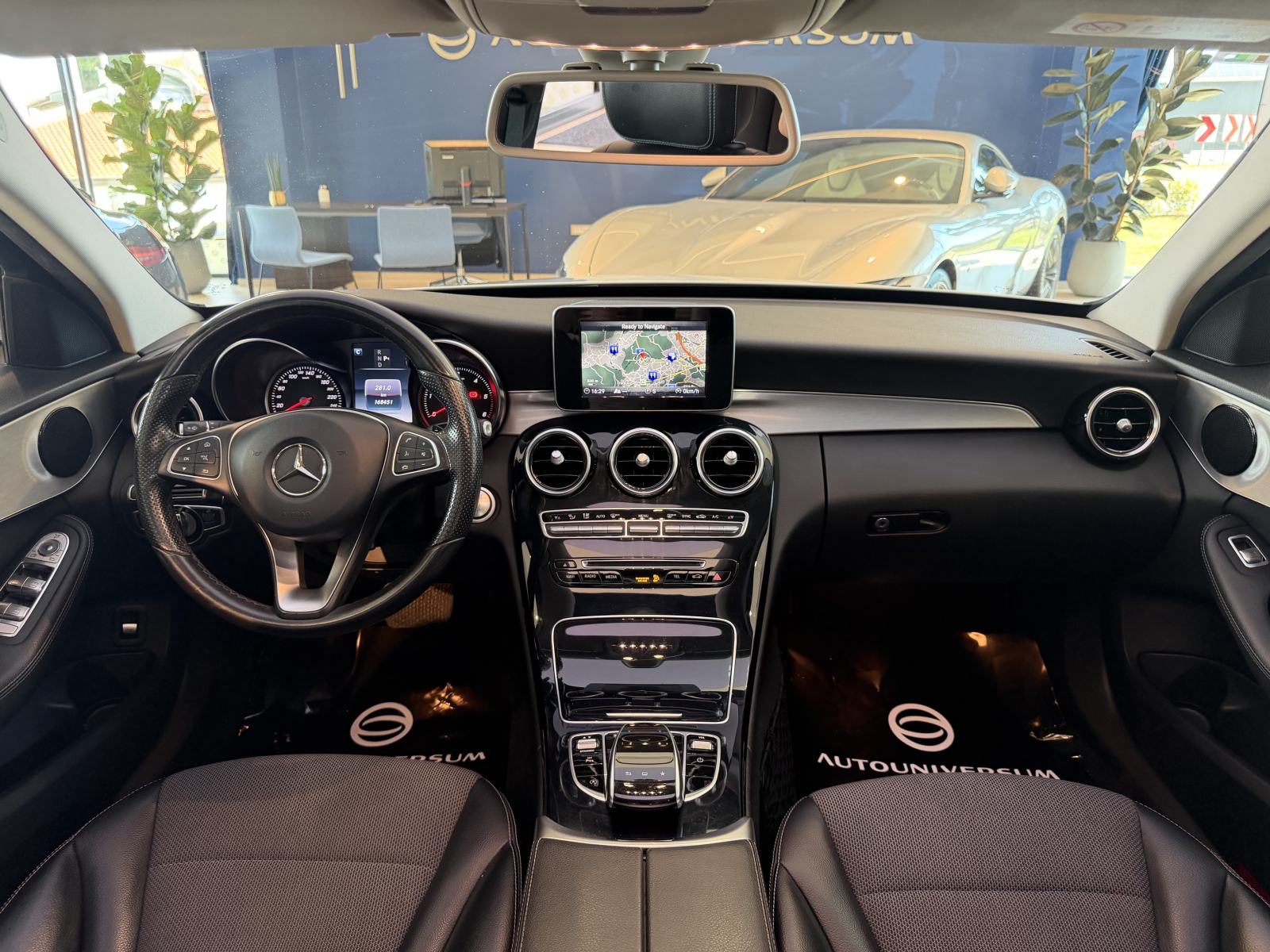 Mercedes C220d Avantgarde Aut. - LED, koža, panorama, reg. 02/2027, fotografija 8