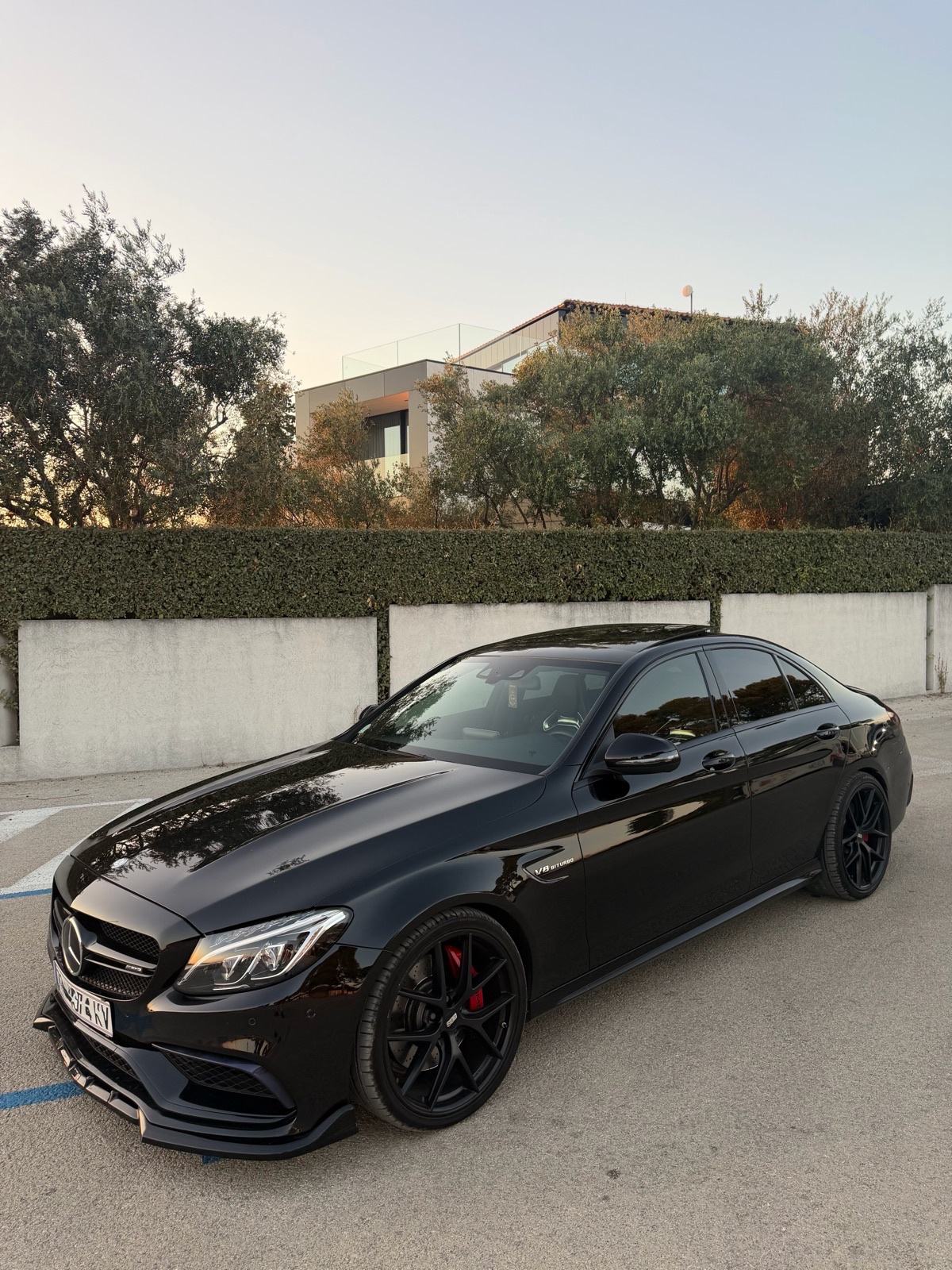 Mercedes C63 AMG 480ks V8 BITURBO-Performance, pogled izvana - slika 1