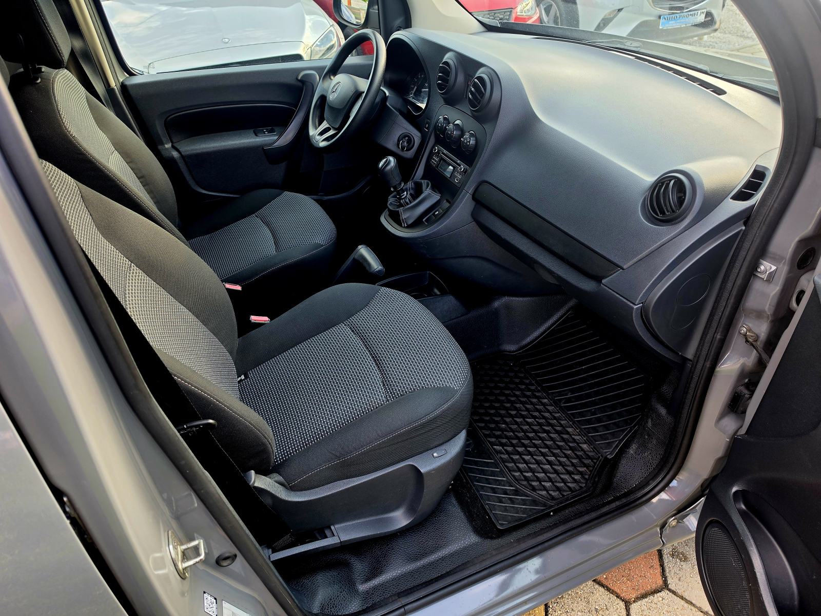 Mercedes Citan 1.5 CDI,,ODLIČAN,,SERVISNA,,125542KM, fotografija 11