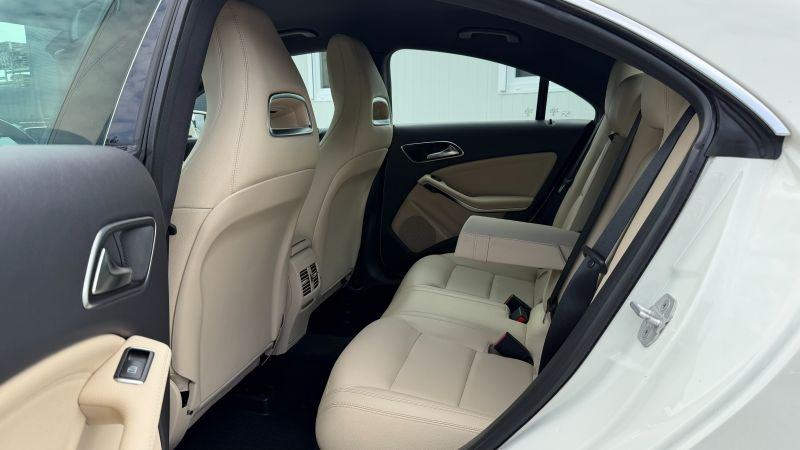 MERCEDES CLA 200 CDI URRBAN EDITON *AUTOMATIK*1 VL. HR AUTO* SERVISNA*, fotografija 11