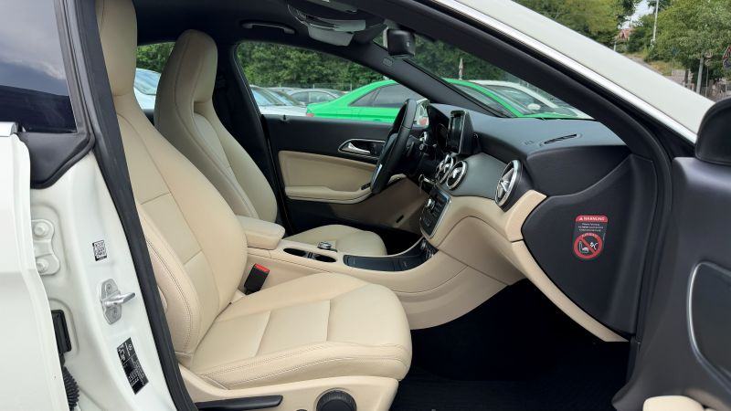 MERCEDES CLA 200 CDI URRBAN EDITON *AUTOMATIK*1 VL. HR AUTO* SERVISNA*, fotografija 9