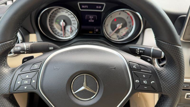 MERCEDES CLA 200 CDI URRBAN EDITON *AUTOMATIK*1 VL. HR AUTO* SERVISNA*, fotografija 16