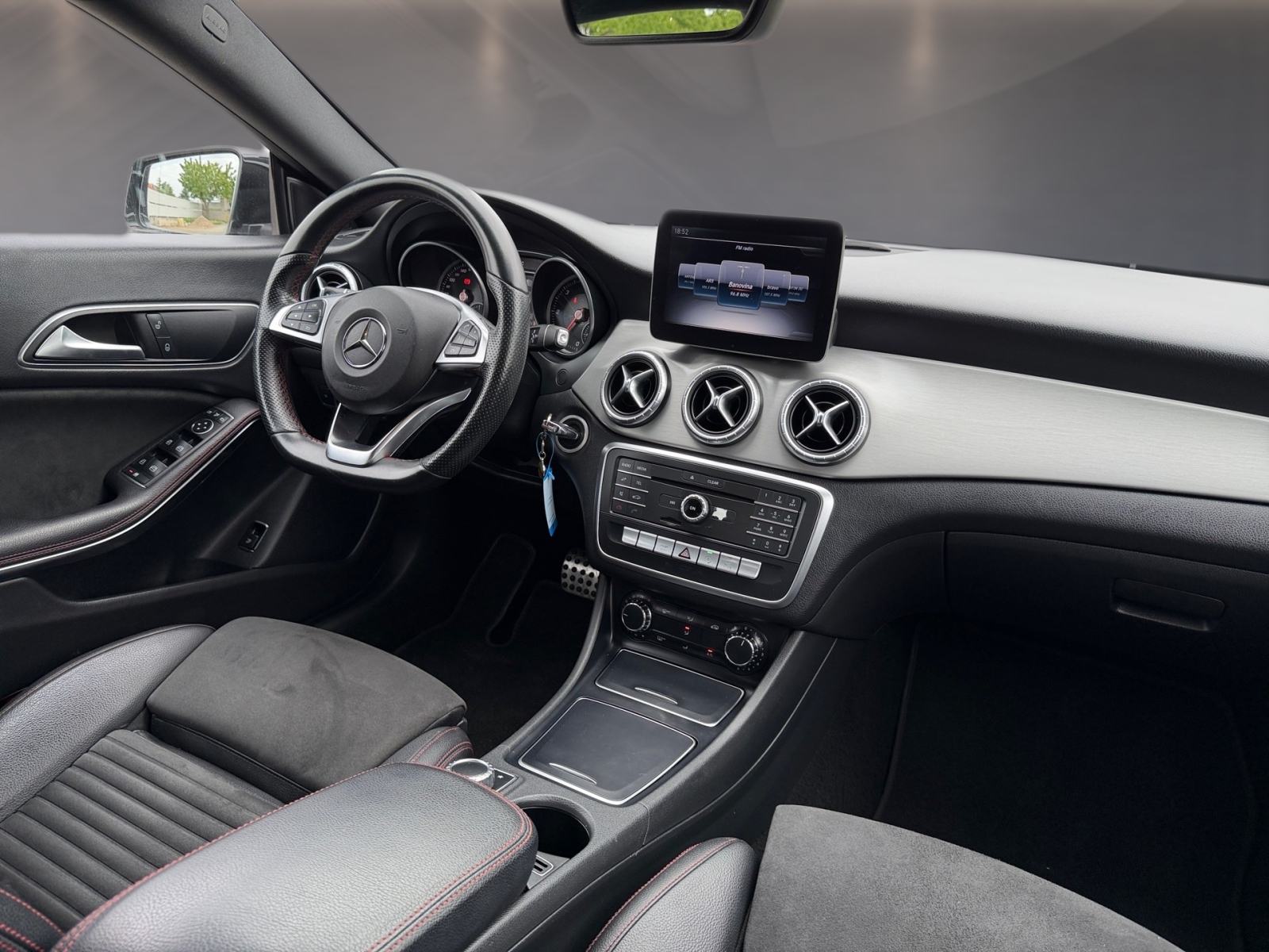 MERCEDES CLA 200 D AMG✔️LED✔️AUTOMATIK✔️MALI SERVIS ✔OBROČNA OTPLATA, fotografija 20