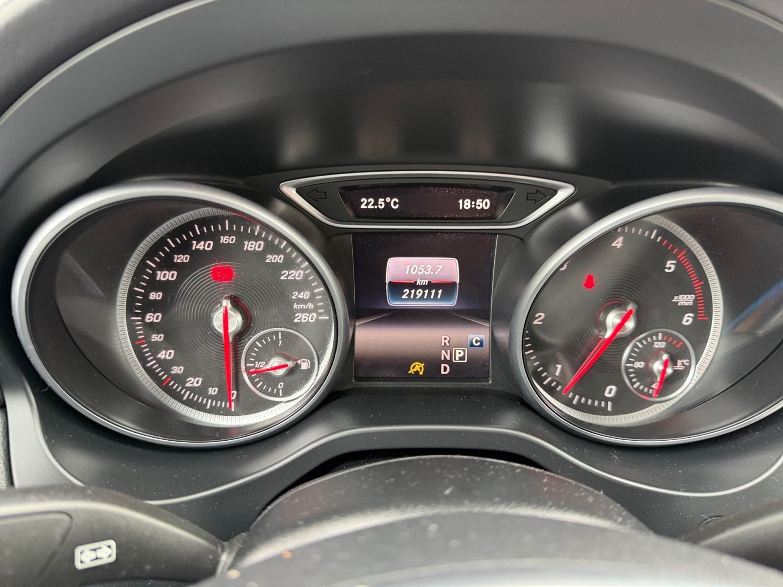 MERCEDES CLA 200 D AMG✔️LED✔️AUTOMATIK✔️MALI SERVIS ✔OBROČNA OTPLATA, fotografija 17