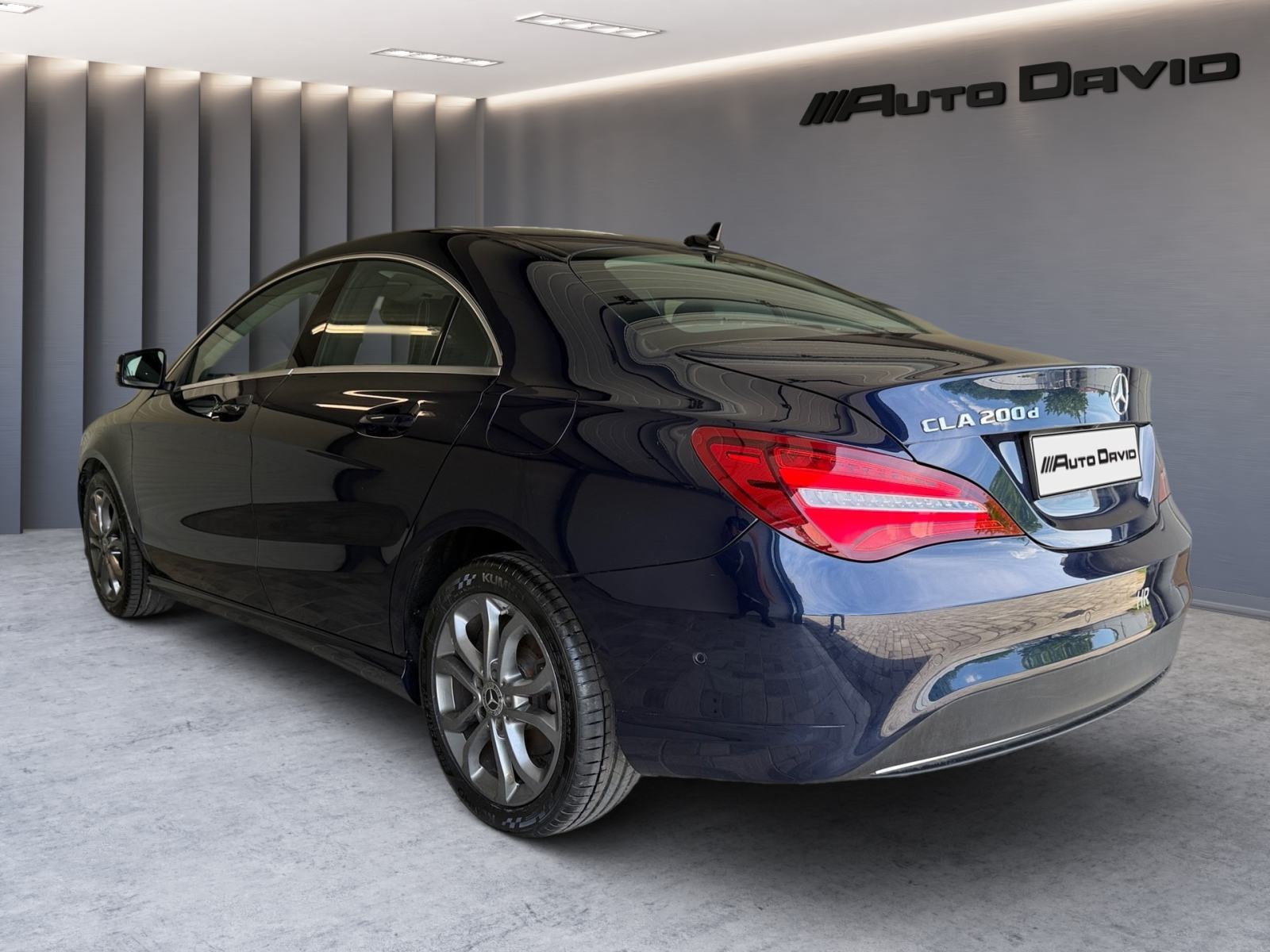 MERCEDES CLA 200 D ✔️ LED ✔️ DUPLE GUME ✔️MALI SERVIS ✔OBROČNA OTPLATA, fotografija 9