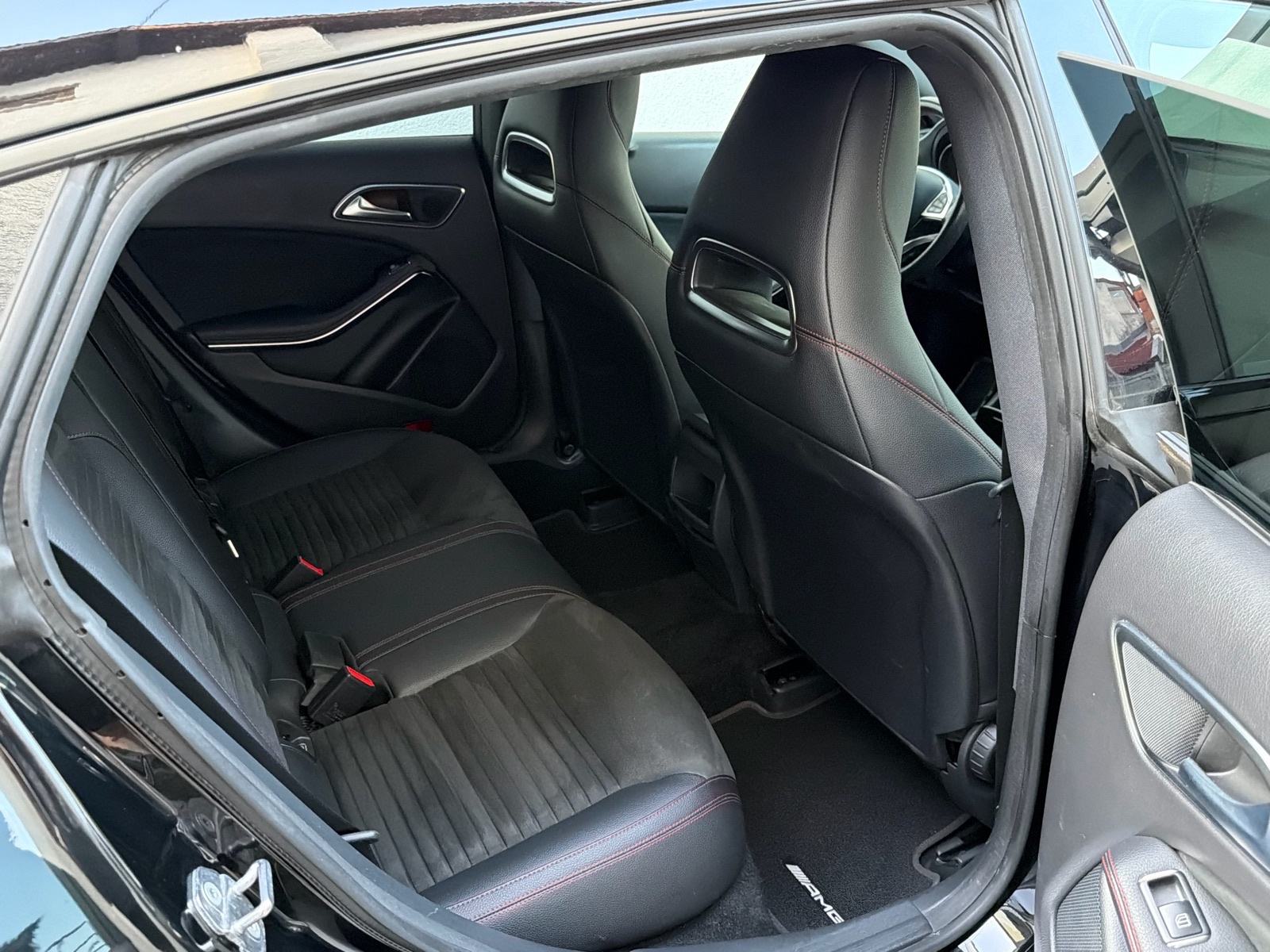 Mercedes CLA 200d AMG automatik-1. Vlasnik-Jamstvo-Leasing, fotografija 17