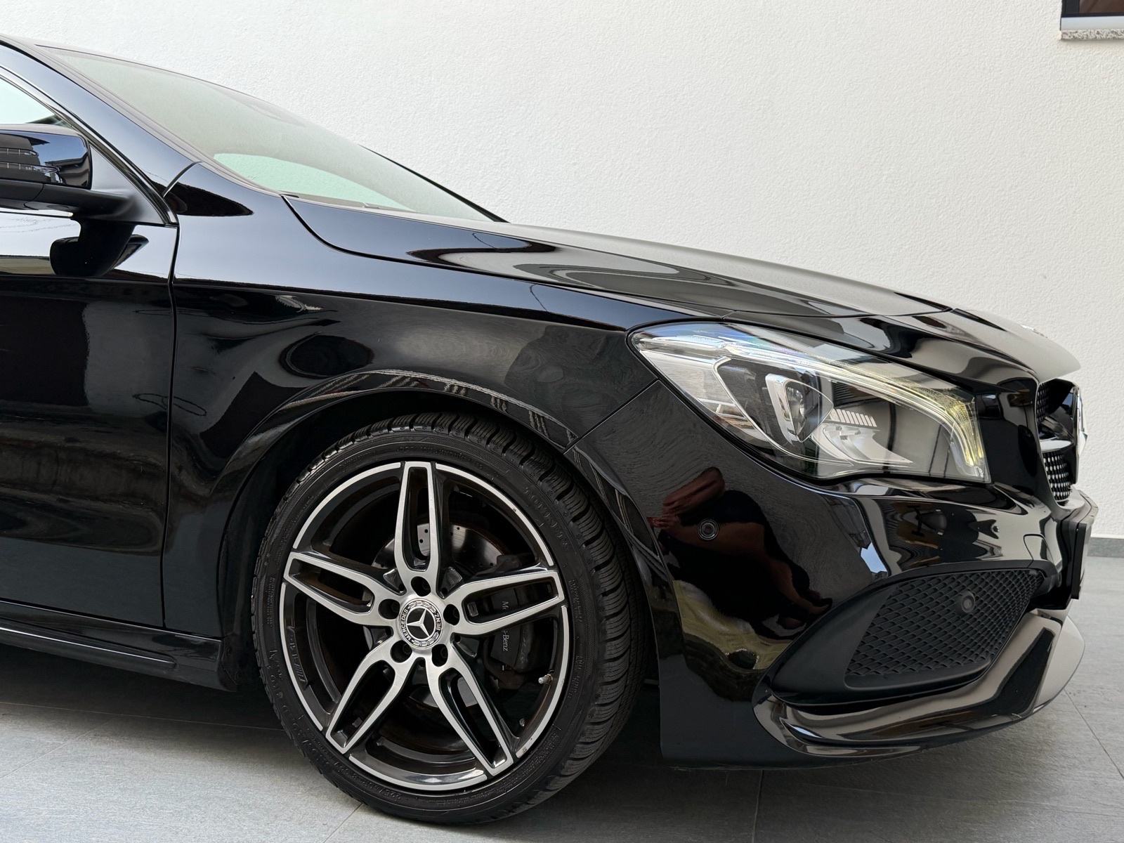 Mercedes CLA 200d AMG automatik-1. Vlasnik-Jamstvo-Leasing, fotografija 9