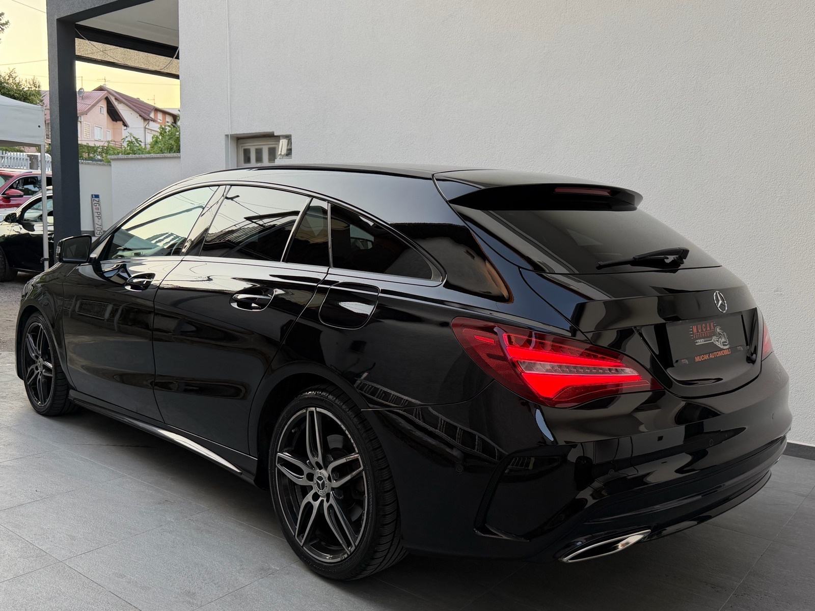 Mercedes CLA 200d AMG automatik-1. Vlasnik-Jamstvo-Leasing, fotografija 4
