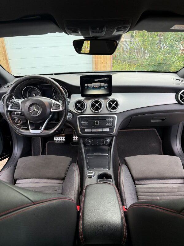 Mercedes-Benz CLA 200d AMG LED automatik, fotografija 5