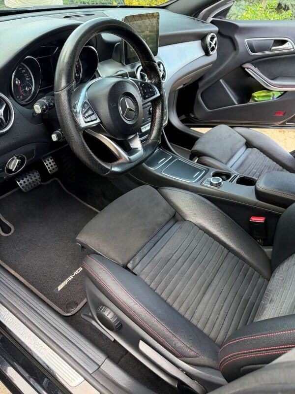 Mercedes-Benz CLA 200d AMG LED automatik, fotografija 3