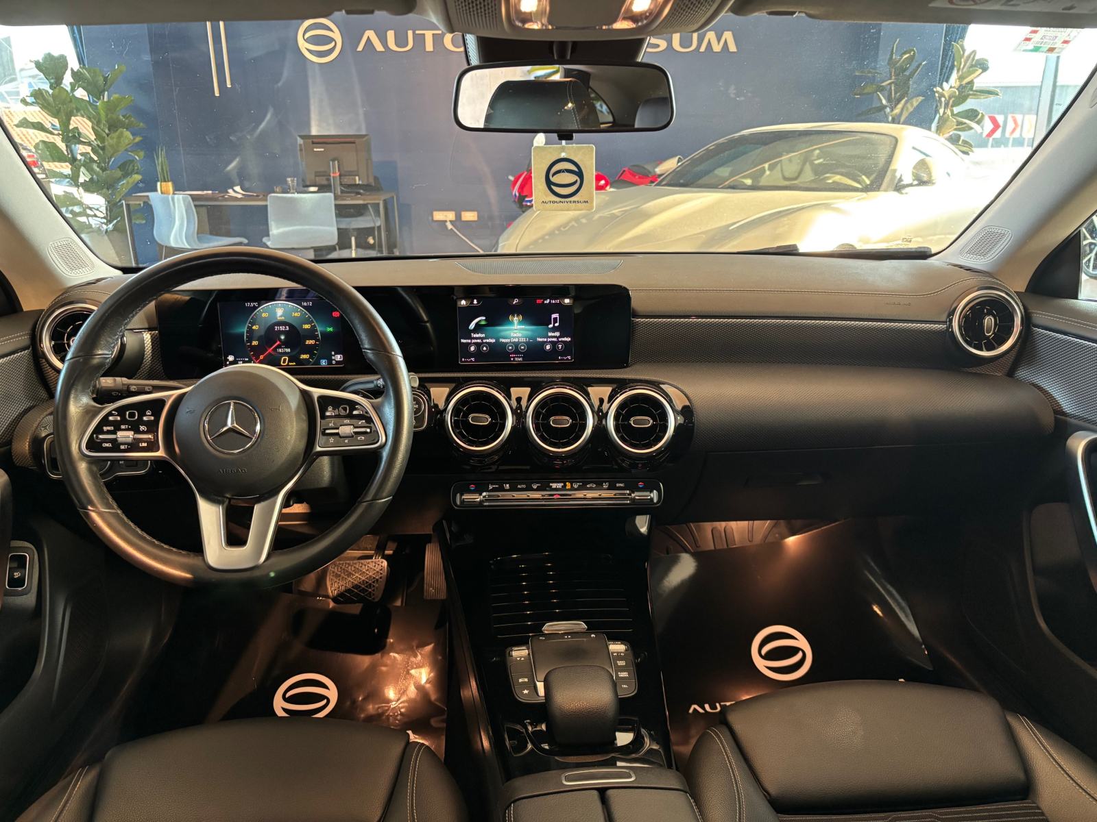 Mercedes CLA200d Progressive Aut. - LED, park. senzori, fotografija 8