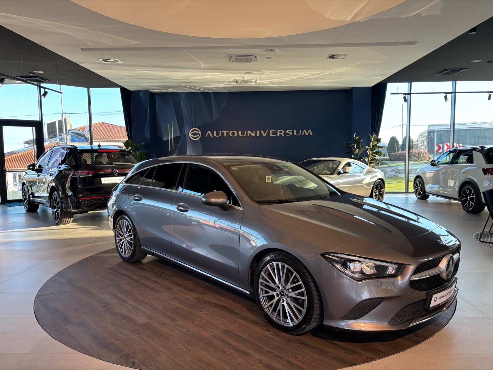 Mercedes CLA200d Progressive Aut. - LED, park. senzori, pogled izvana - slika 2