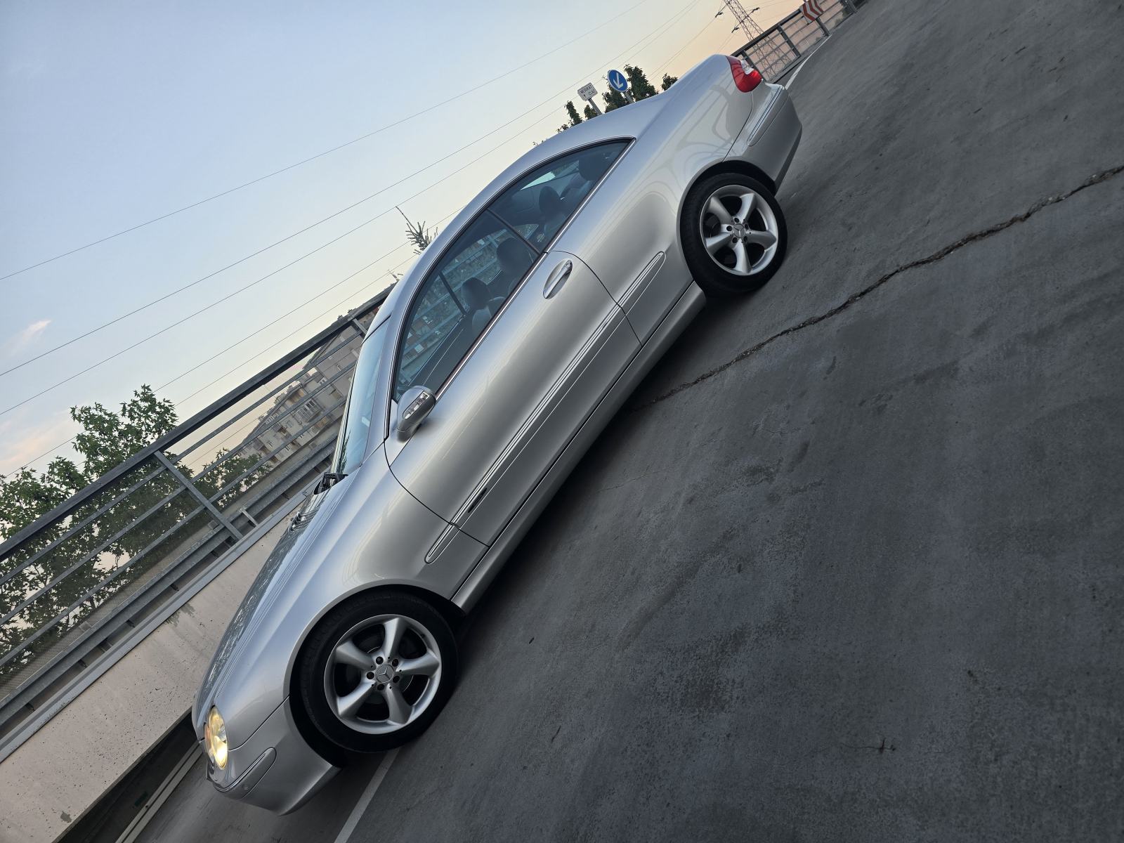 Mercedes Clk 200Kompresor Samo 122000km,Xsenon,Koza,Telefon Kredit-Zam, pogled izvana - slika 4
