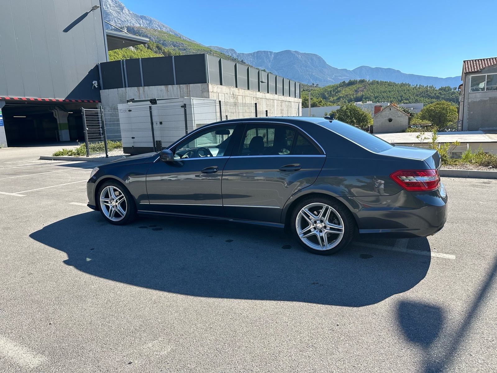 Mercedes E 200 CDI, Amg Line Avantgard, automatik, pogled izvana - slika 1