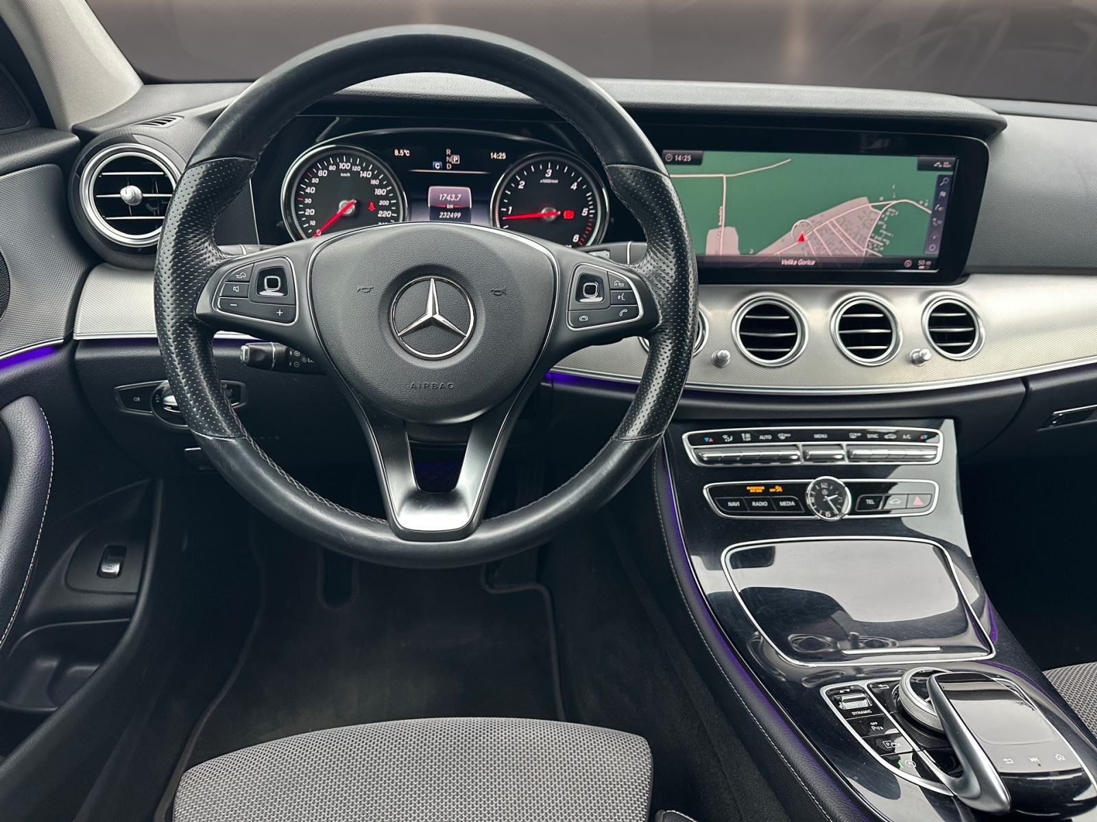 MERCEDES E 220 D✔️VELIKI I MALI SERVIS✔️LED✔️OBORČNA OTPLATA DO 36 RAT, fotografija 15