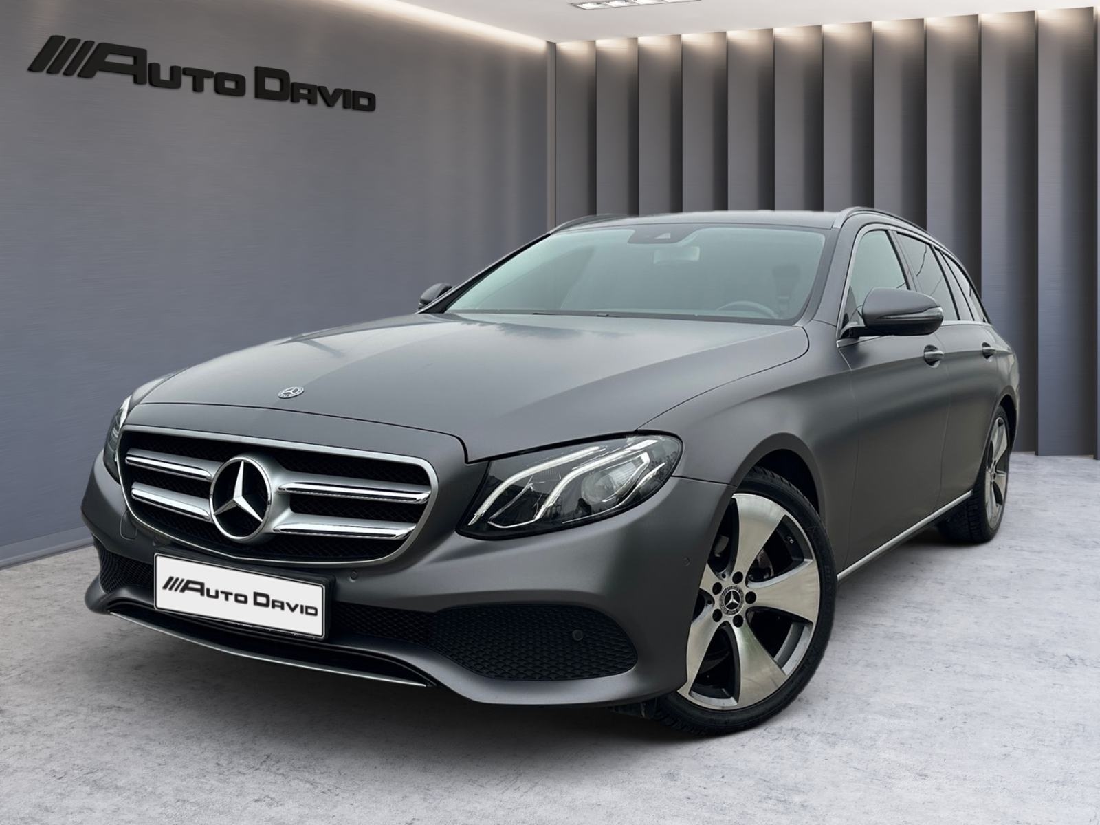 MERCEDES E 220 D✔️VELIKI I MALI SERVIS✔️LED✔️OBORČNA OTPLATA DO 36 RAT, fotografija 4